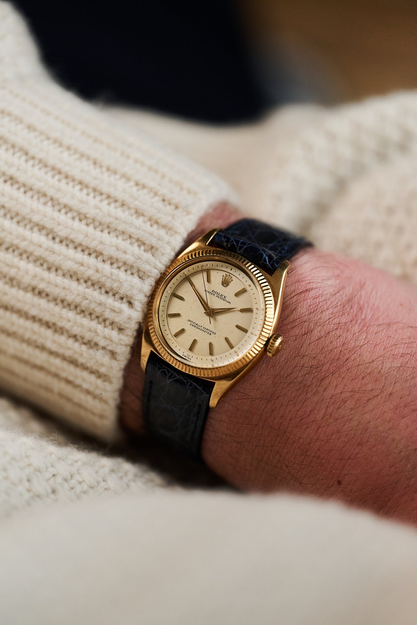 ROLEX OYSTER PERPETUAL 18K YELLOW GOLD 6502 'SANDWICH DIAL'