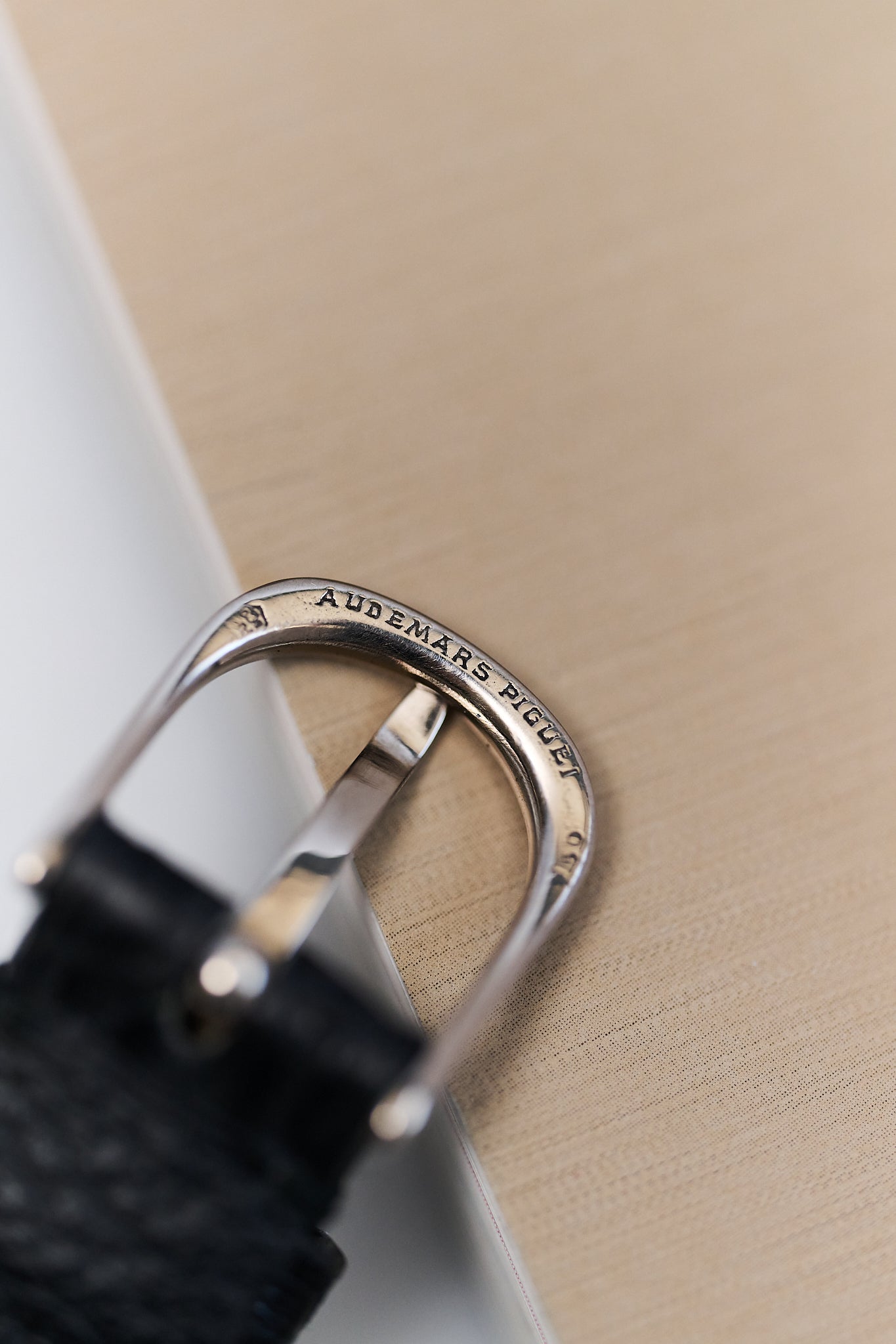 AUDEMARS PIGUET '18K WHITE GOLD' QUARTZ GREY DIAL