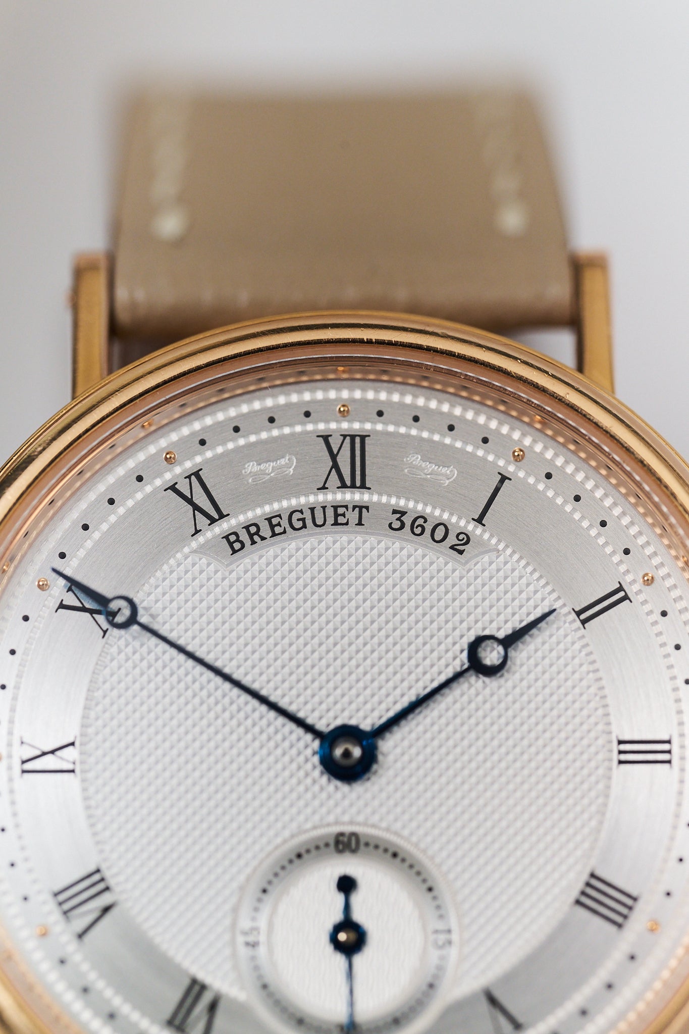 BREGUET CLASSIQUE 5907 '18K ROSE GOLD'