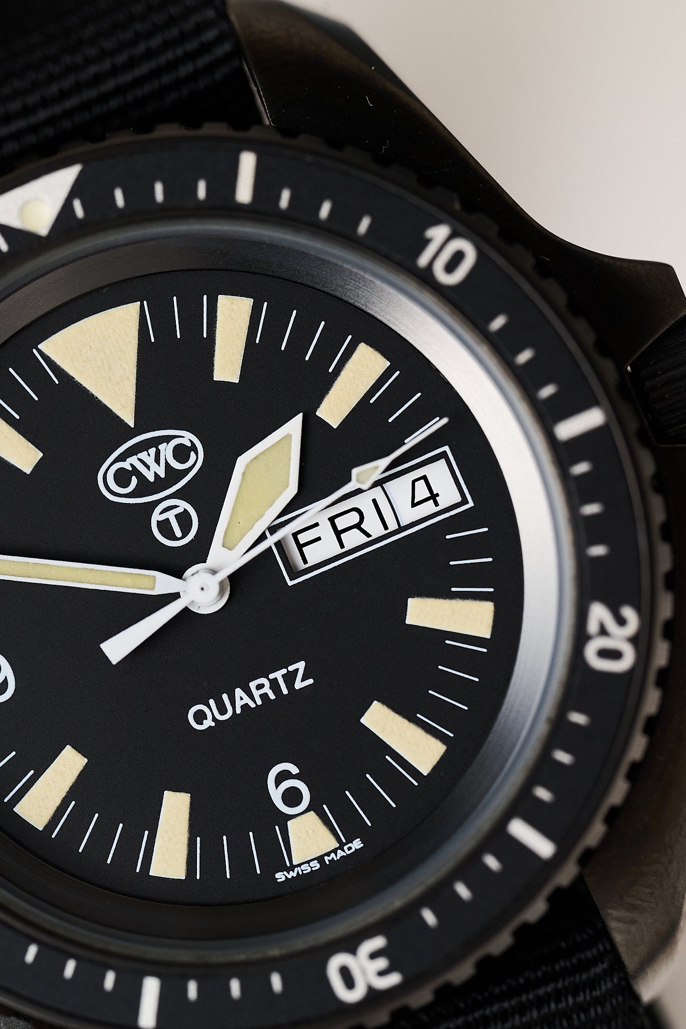 CWC SBS DIVER 2001 NOS