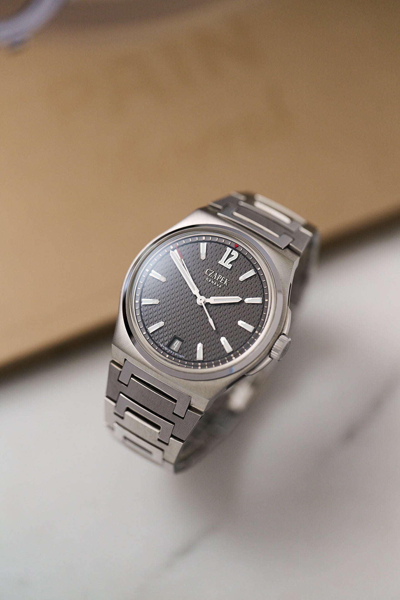 CZAPEK ANTARCTIQUE PASSAGE DE DRAKE 'ROARING FORTIES' ONE OF 40