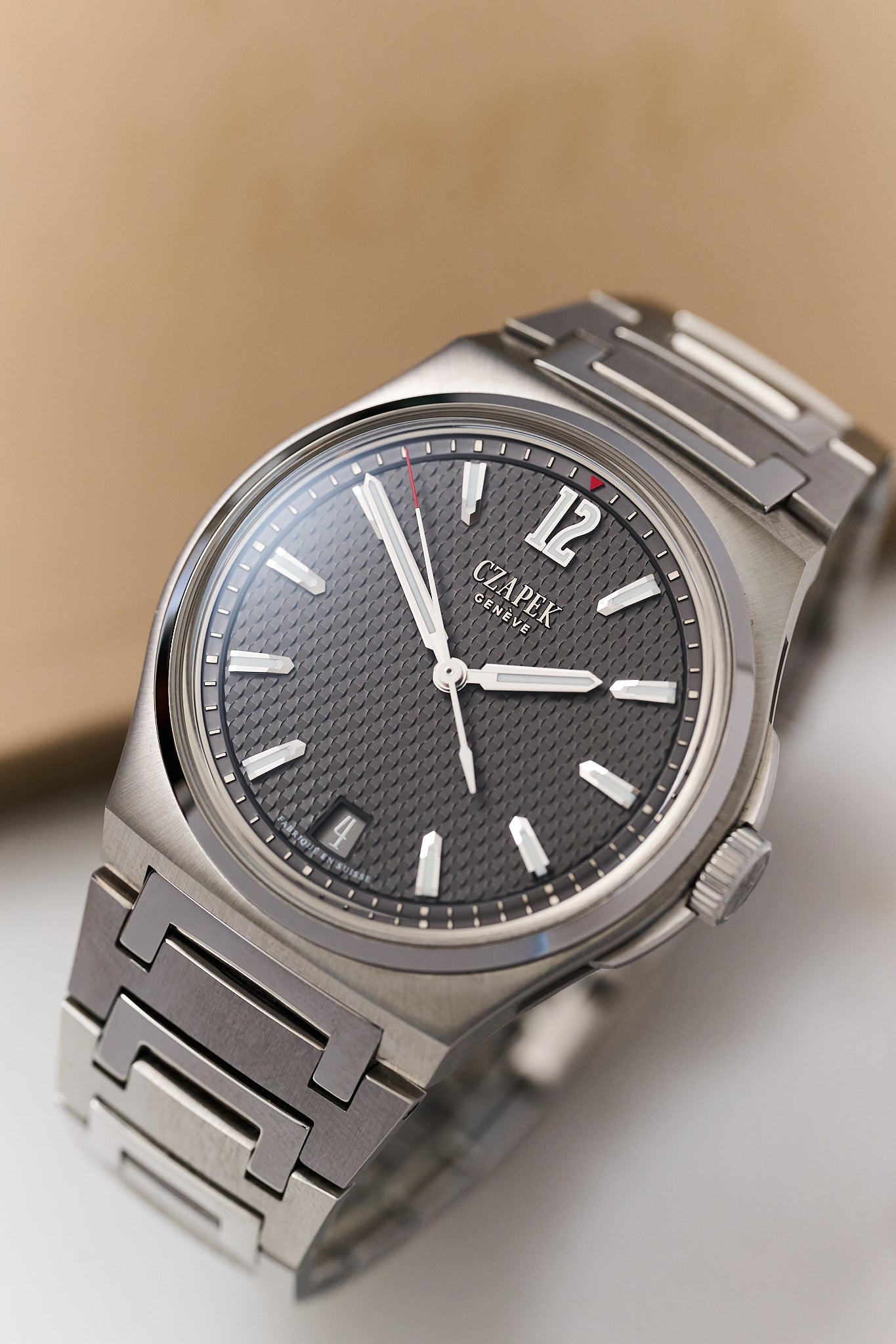 CZAPEK ANTARCTIQUE PASSAGE DE DRAKE 'ROARING FORTIES' ONE OF 40