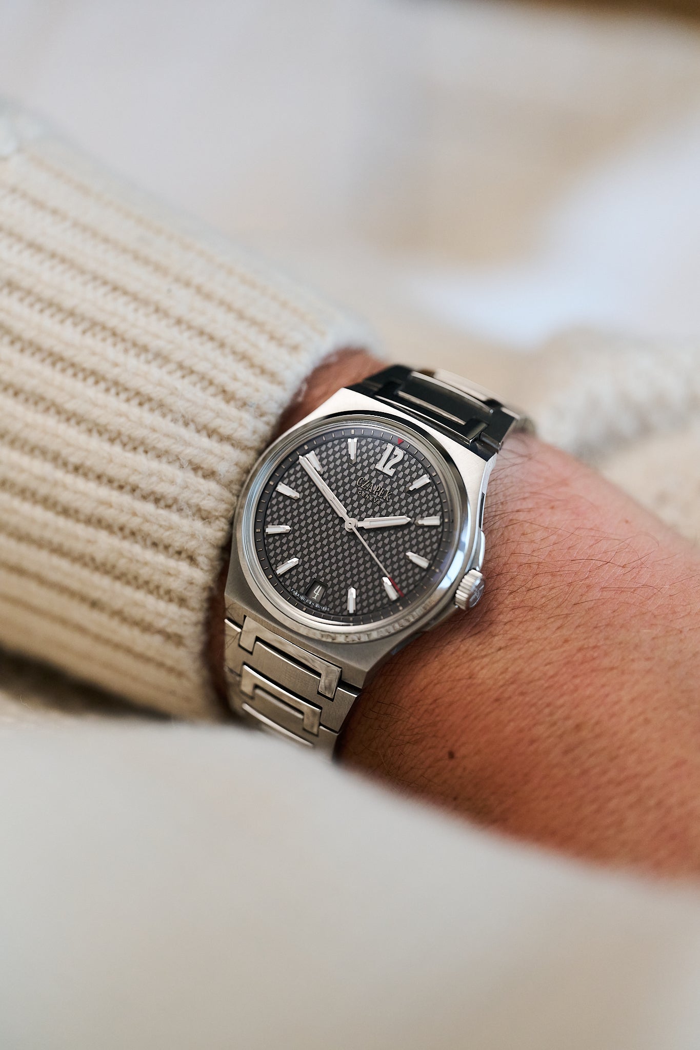 CZAPEK ANTARCTIQUE PASSAGE DE DRAKE 'ROARING FORTIES' ONE OF 40