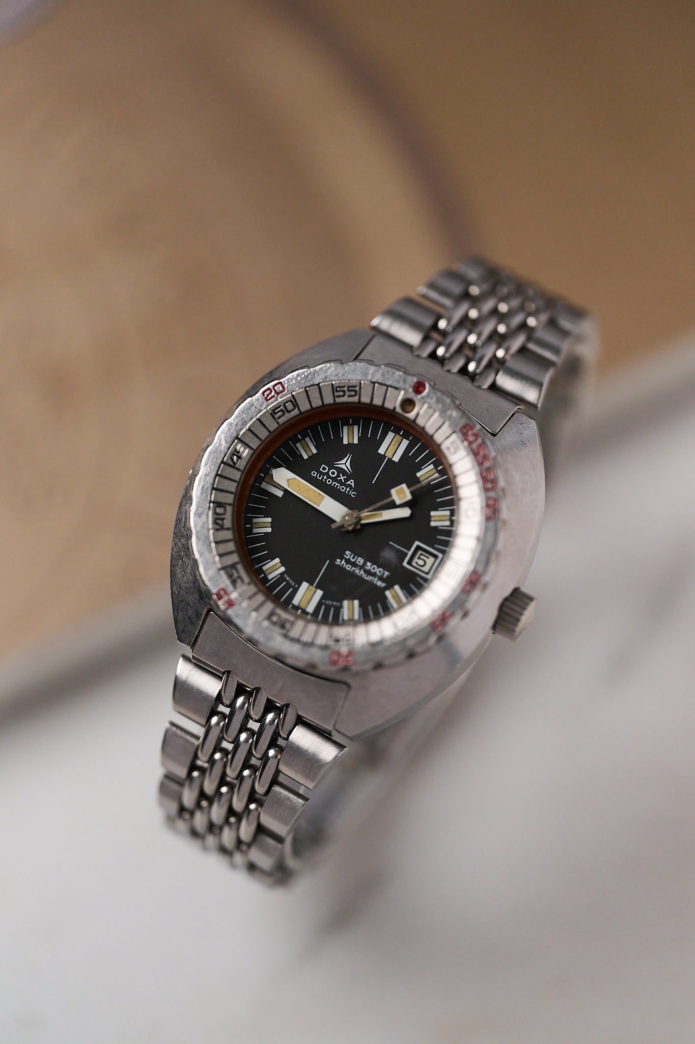 DOXA SUB 300T SHARKHUNTER