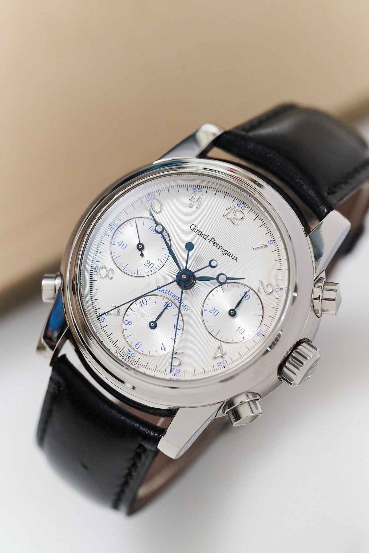 GIRARD-PERREGAUX RATTRAPANTE 9010