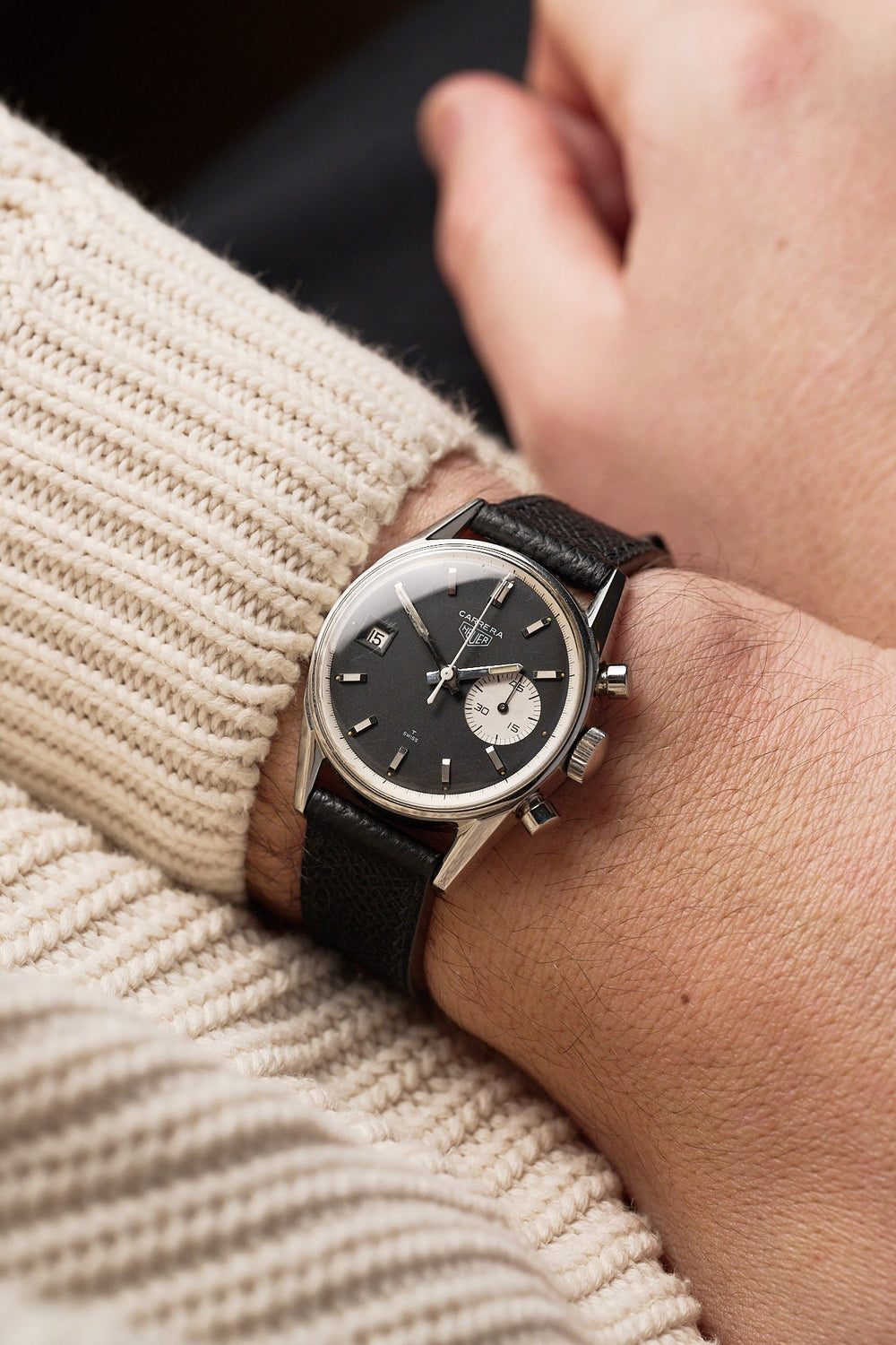 HEUER CARRERA DATO 45 'SECOND EXECUTION'