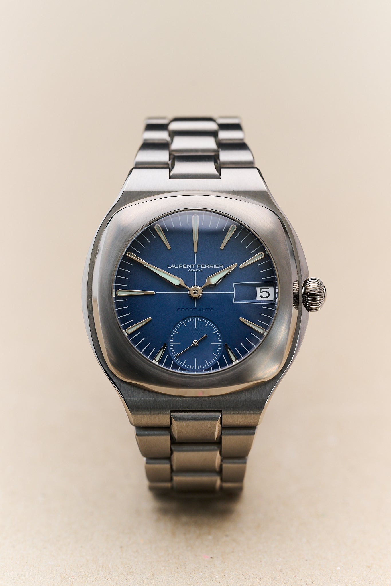 LAURENT FERRIER SPORTS AUTO BLUE LCF040 COMPLETE SET
