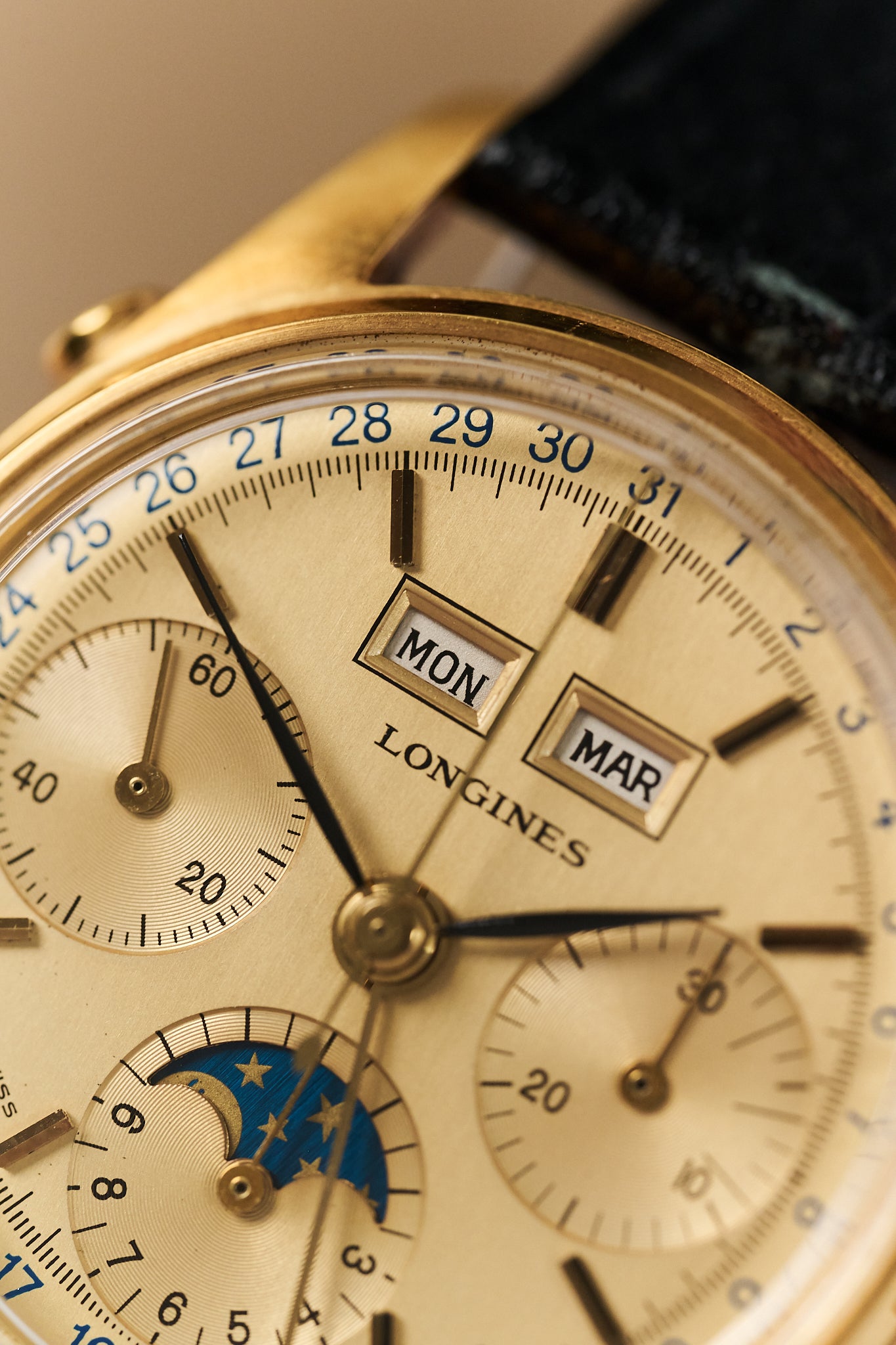 LONGINES 18K YELLOW GOLD TRIPLE CALENDAR MOONPHASE CHRONOGRAPH