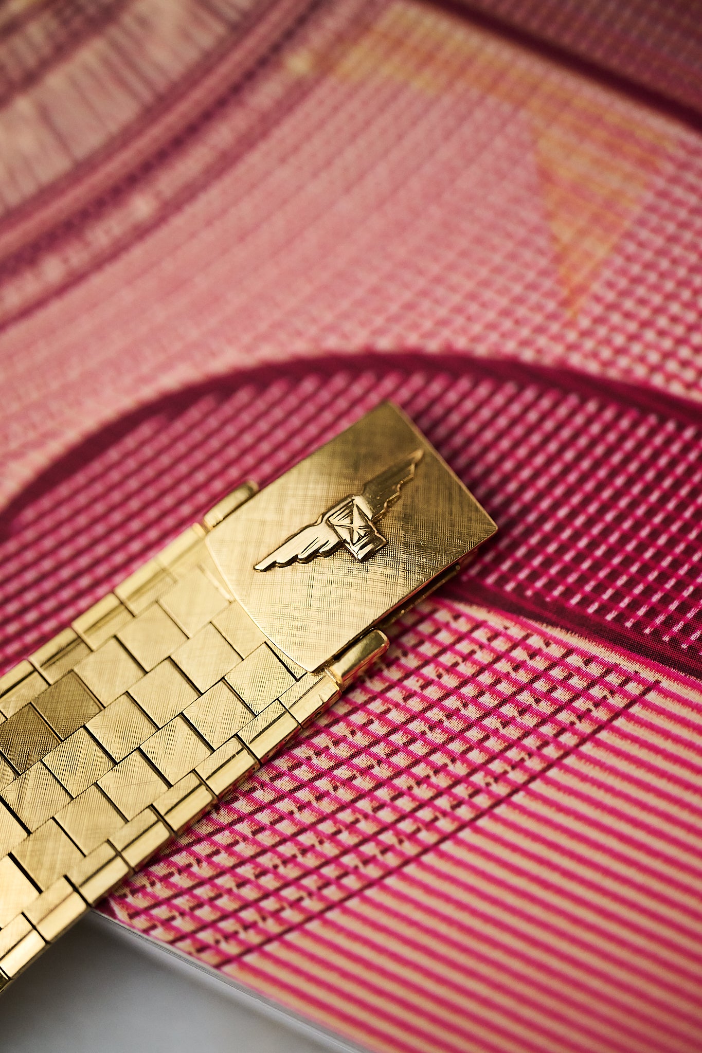 LONGINES 'CONQUEST DELUXE' 18K YELLOW GOLD