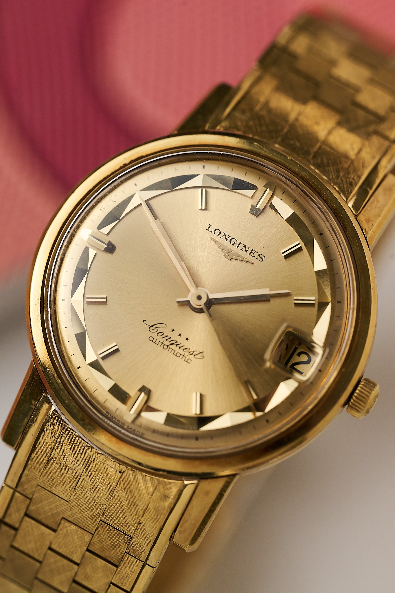 LONGINES 'CONQUEST DELUXE' 18K YELLOW GOLD