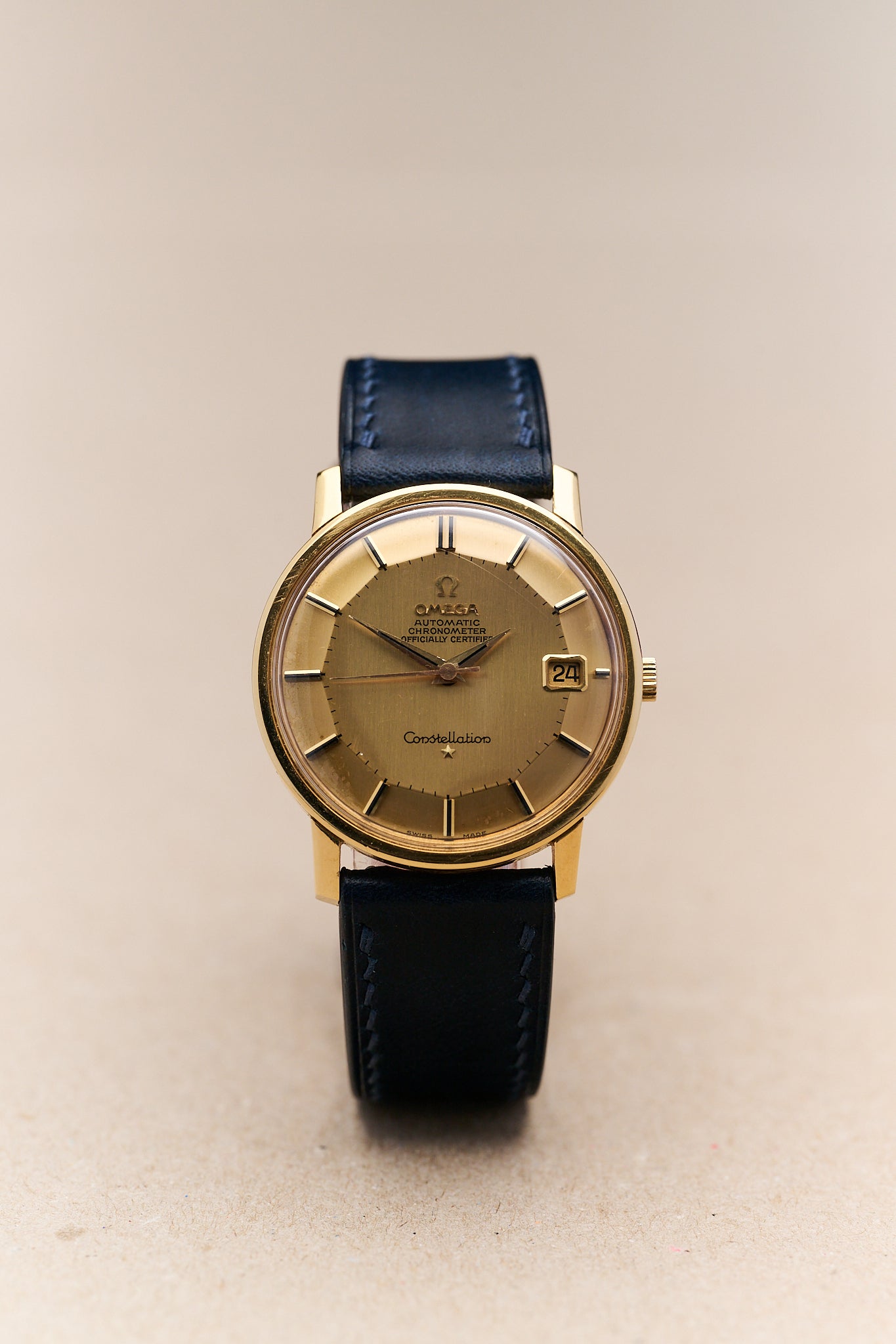 OMEGA CONSTELLATION 18K YELLOW GOLD 'PIE PAN'
