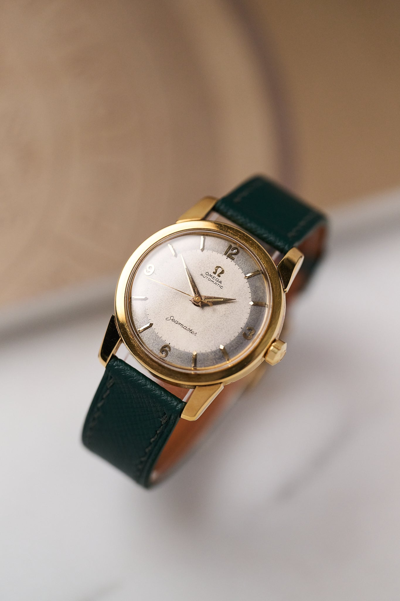 OMEGA SEAMASTER 18K YELLOW GOLD 2909SC