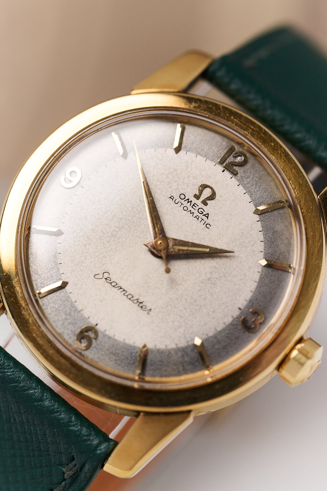 OMEGA SEAMASTER 18K YELLOW GOLD 2909SC