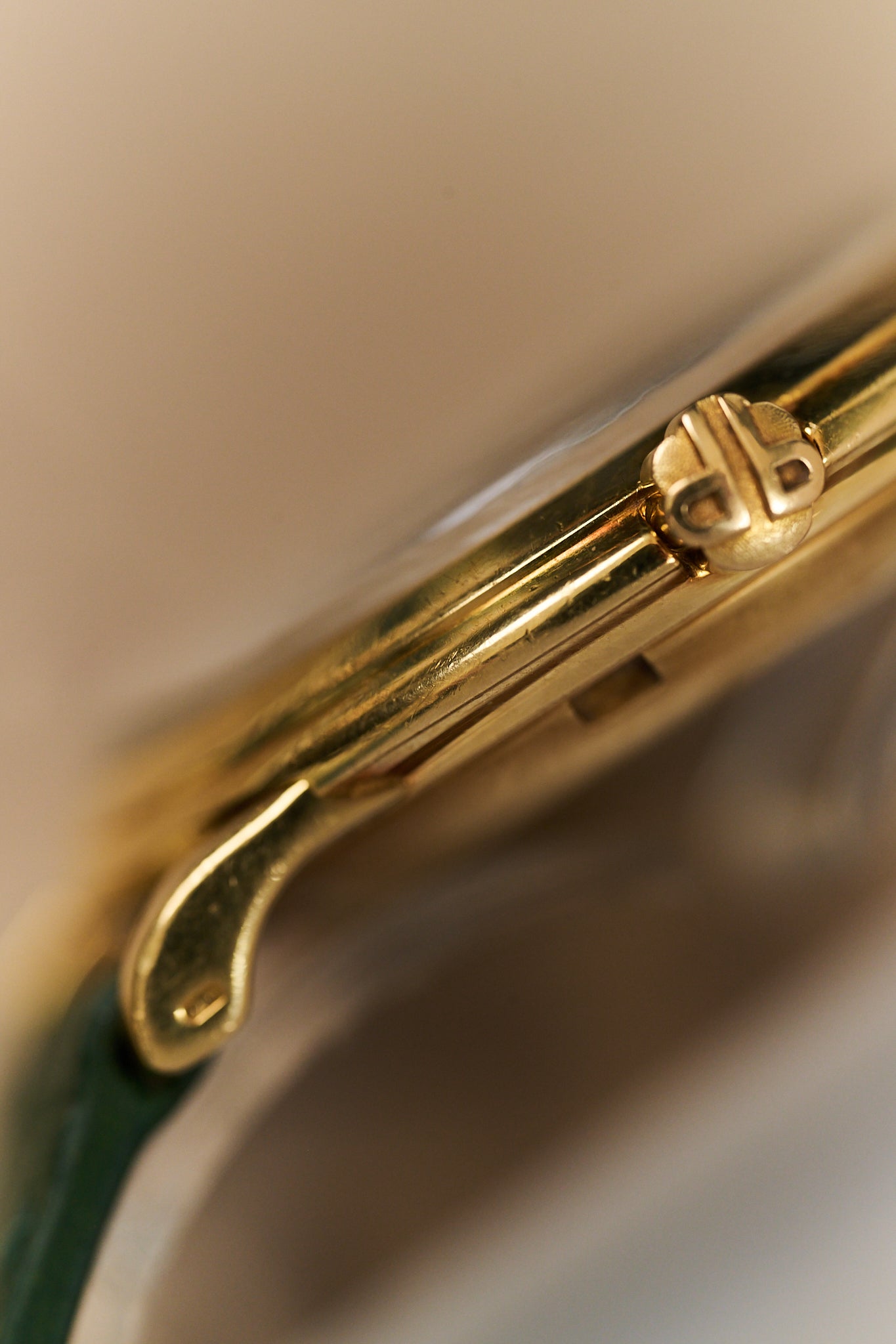 PATEK PHILIPPE CALATRAVA 2552 18K YELLOW GOLD 'DISCO VOLANTE'