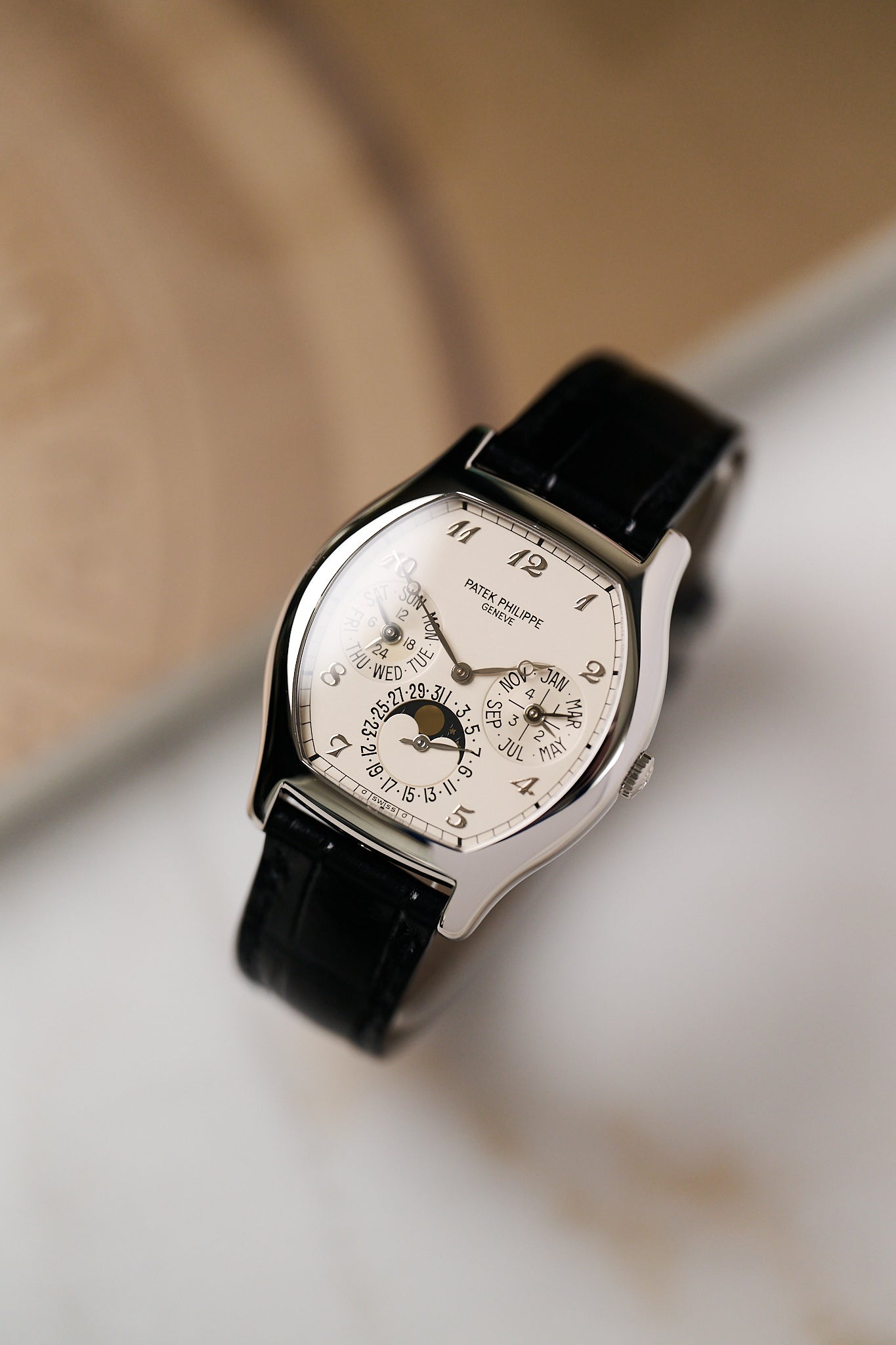PATEK PHILIPPE PERPETUAL CALENDAR 5040P PLATINUM