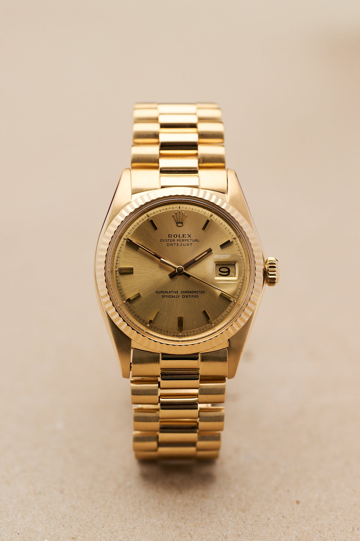 ROLEX DATEJUST 1601/8 18K YELLOW GOLD 'CHAMPAGNE DIAL'