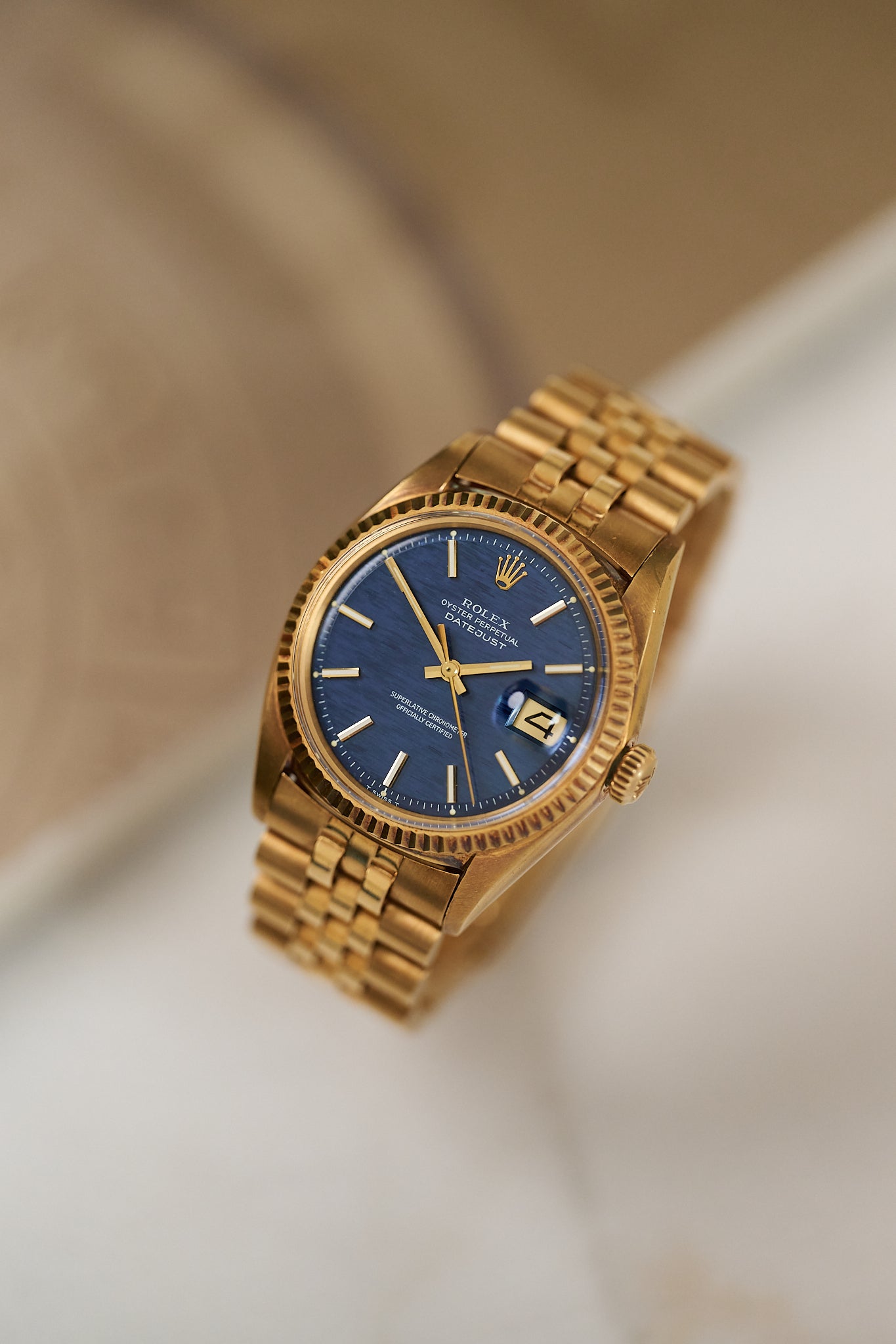 ROLEX DATEJUST 1601/8 18K YELLOW GOLD 'BLUE SHANTUNG'