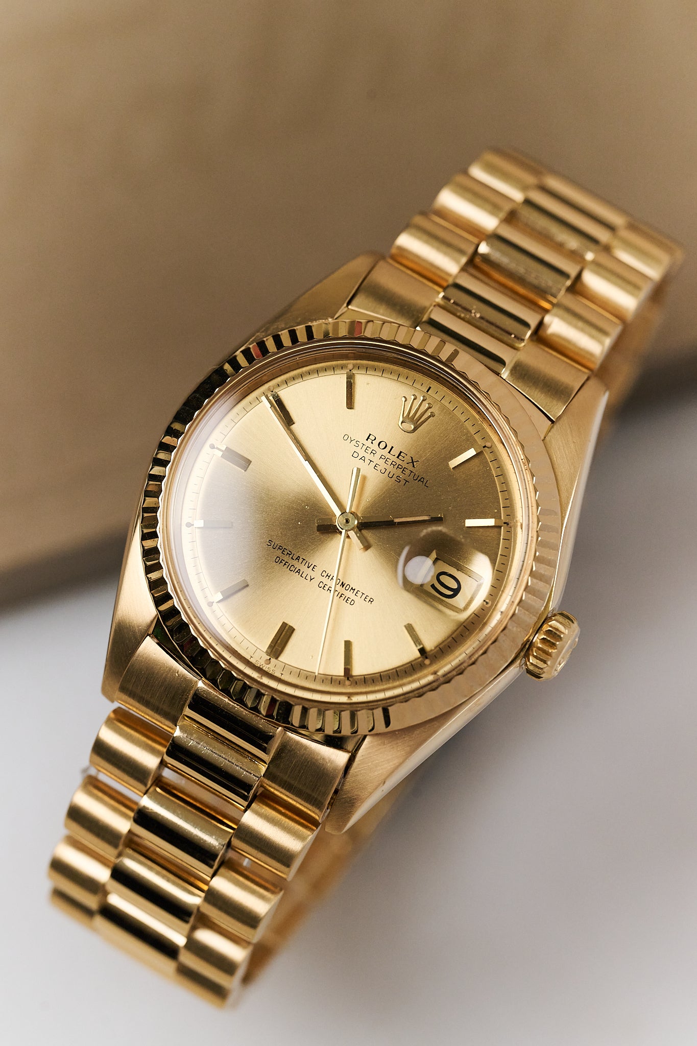 ROLEX DATEJUST 1601/8 18K YELLOW GOLD 'CHAMPAGNE DIAL'