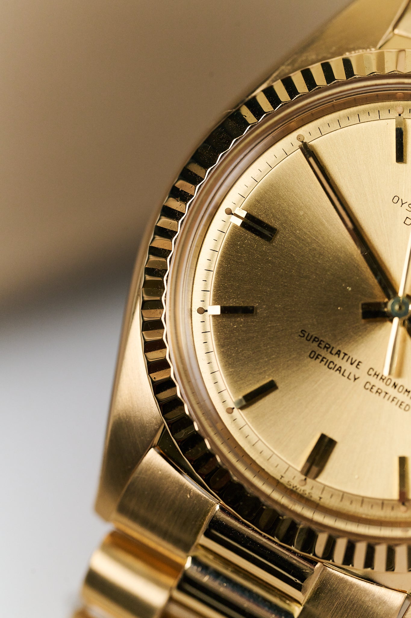 ROLEX DATEJUST 1601/8 18K YELLOW GOLD 'CHAMPAGNE DIAL'