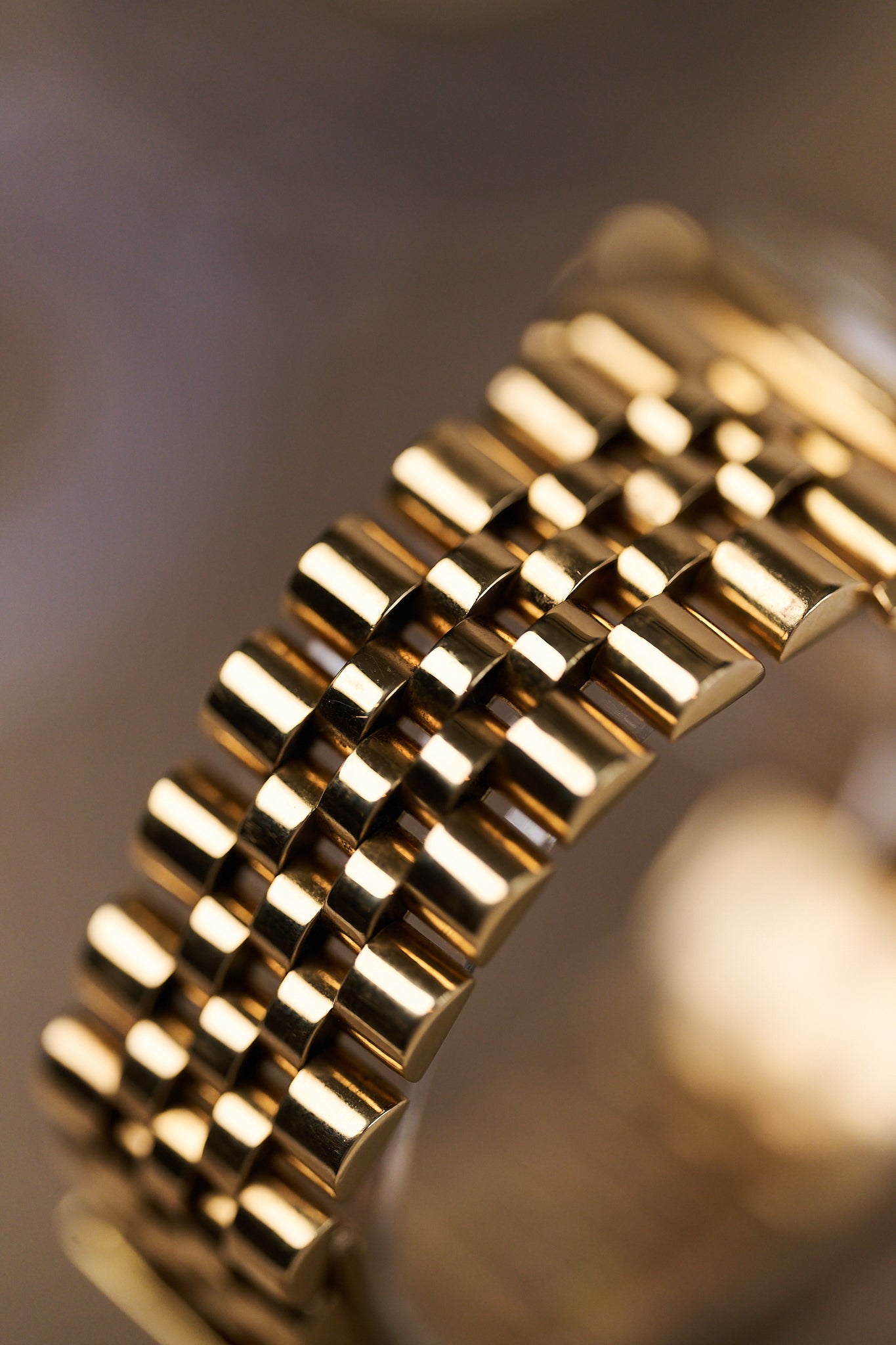 ROLEX DAY-DATE 1803 18K YELLOW GOLD 'CLAW MARKERS'