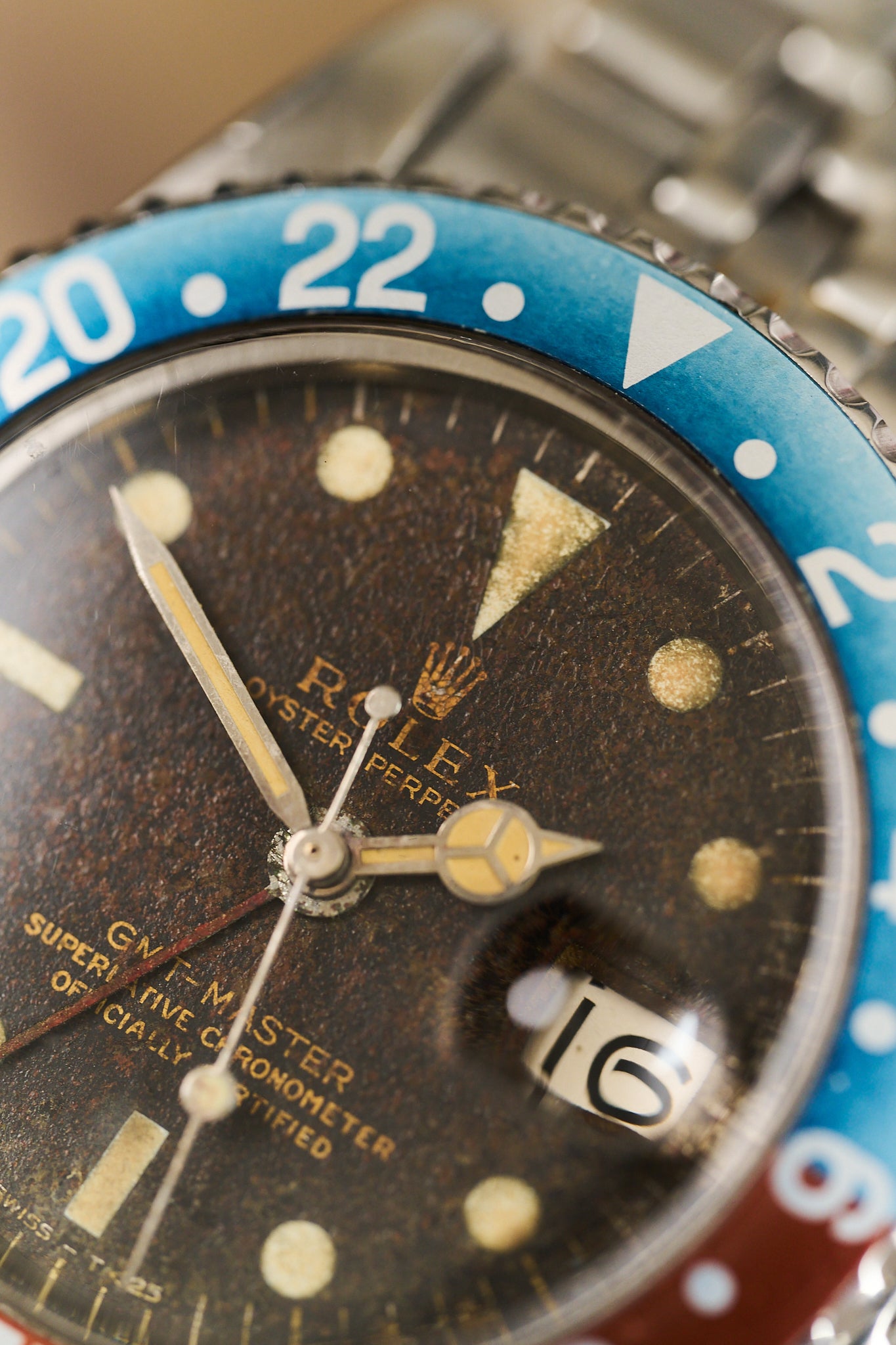 ROLEX GMT-MASTER 1675 GILT 'PCG' TROPICAL WIDE SWISS DIAL
