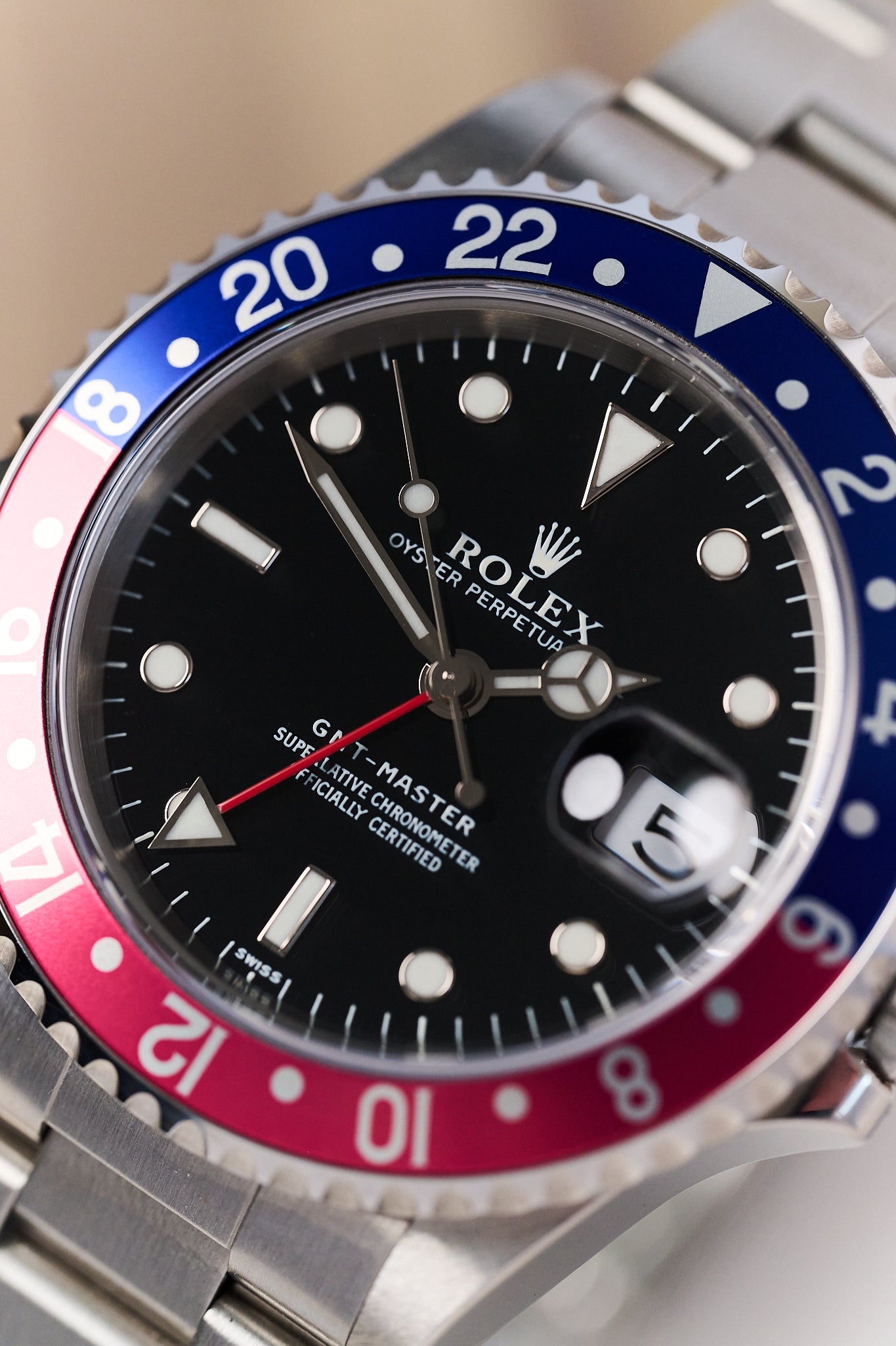 ROLEX GMT MASTER 16700 'SWISS ONLY' NOS