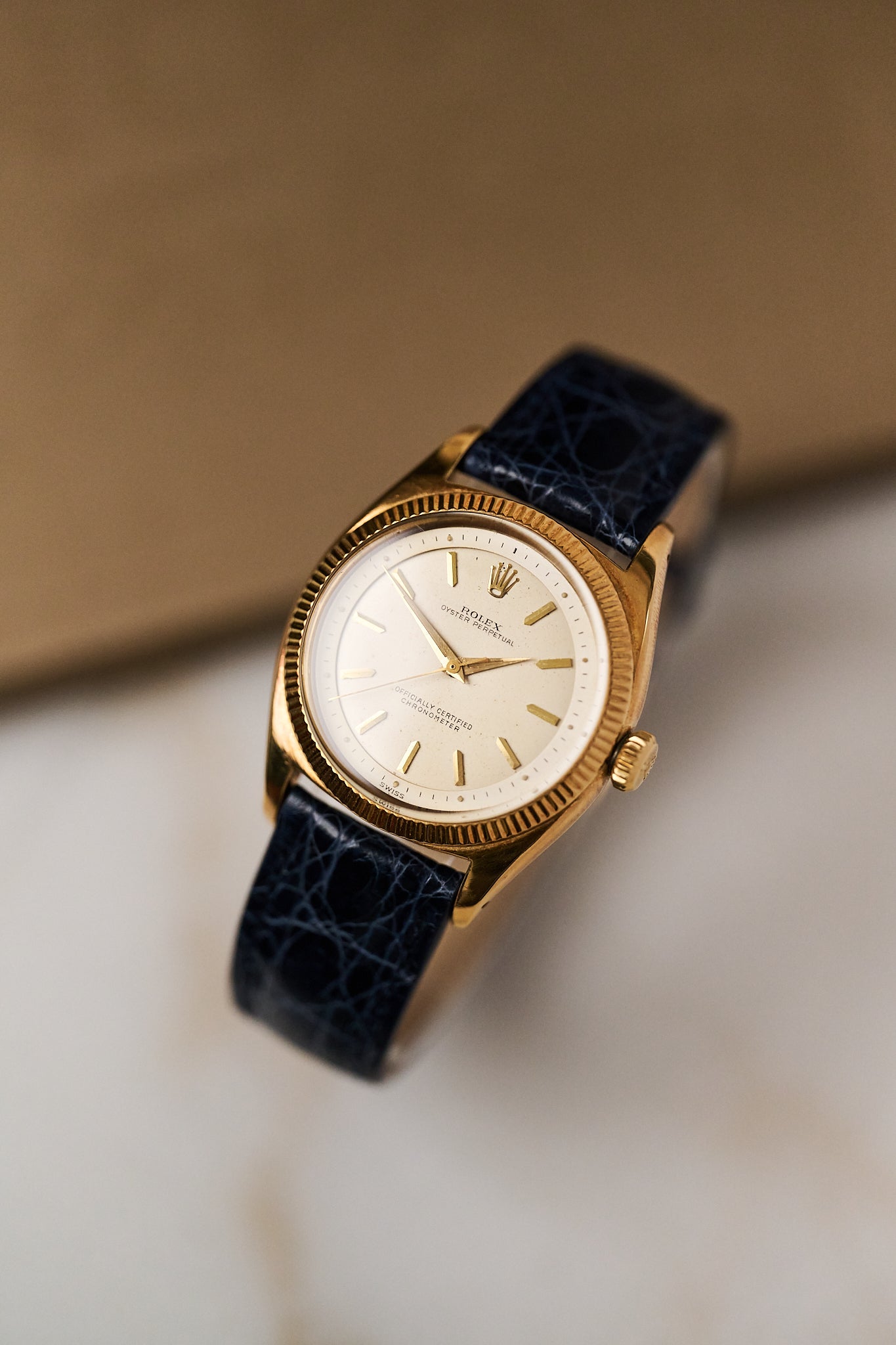 ROLEX OYSTER PERPETUAL 18K YELLOW GOLD 6502 'SANDWICH DIAL'