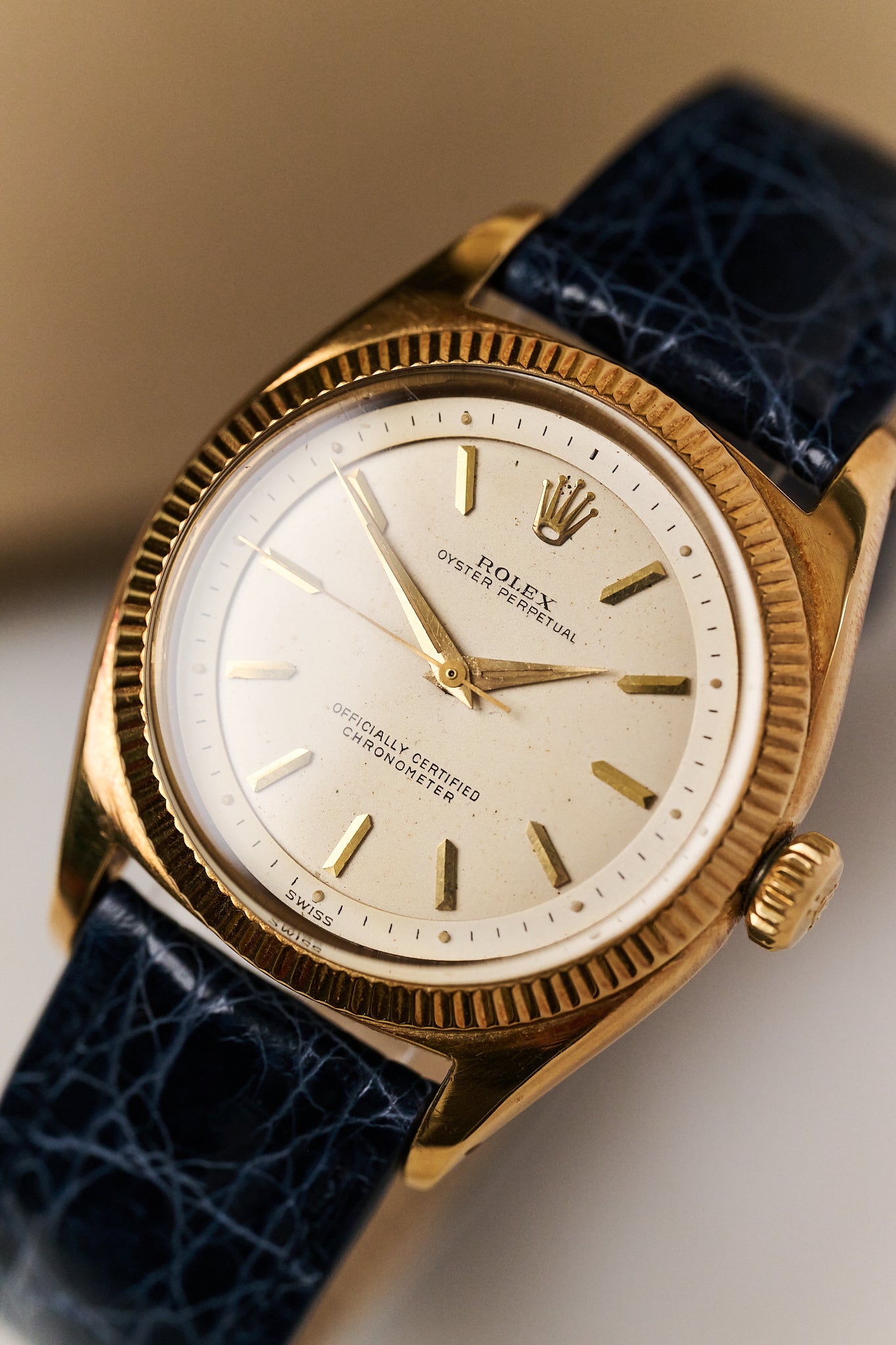 ROLEX OYSTER PERPETUAL 18K YELLOW GOLD 6502 'SANDWICH DIAL'