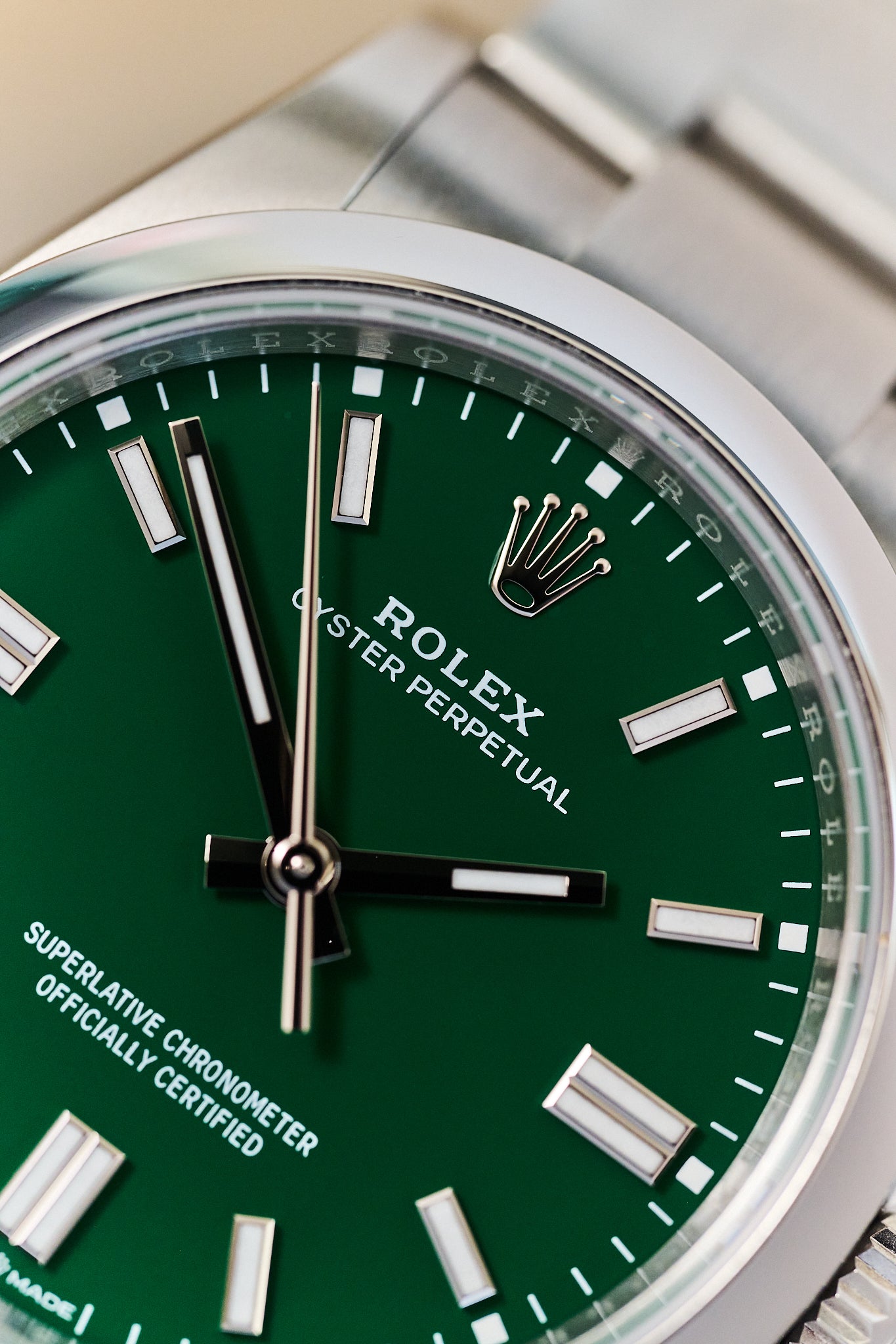 ROLEX OYSTER PERPETUAL 36 126000 'GREEN DIAL' 2025 FULL SET