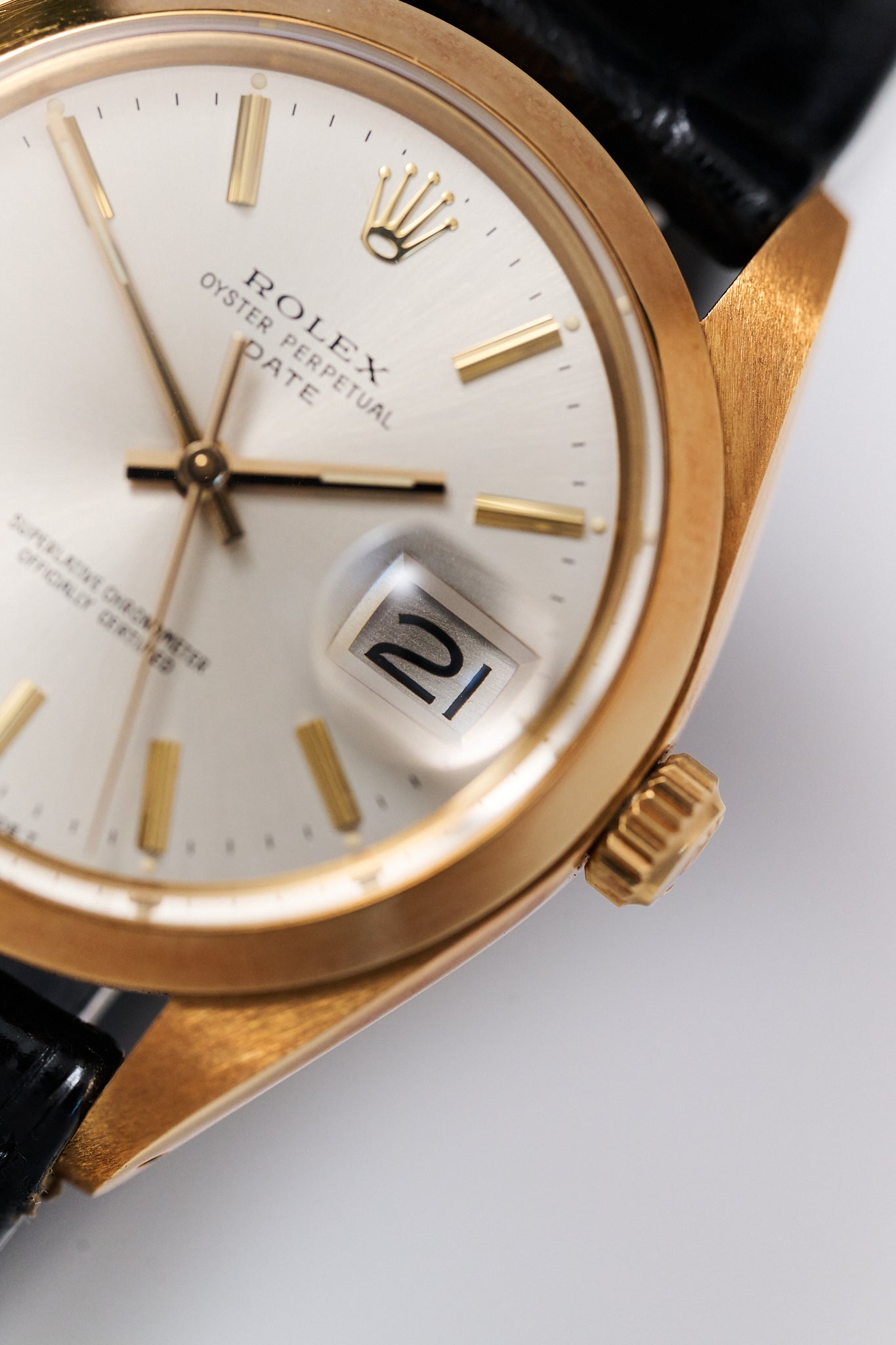 ROLEX OYSTER PERPETUAL DATE 1500/8 18K ROSE GOLD FULL SET