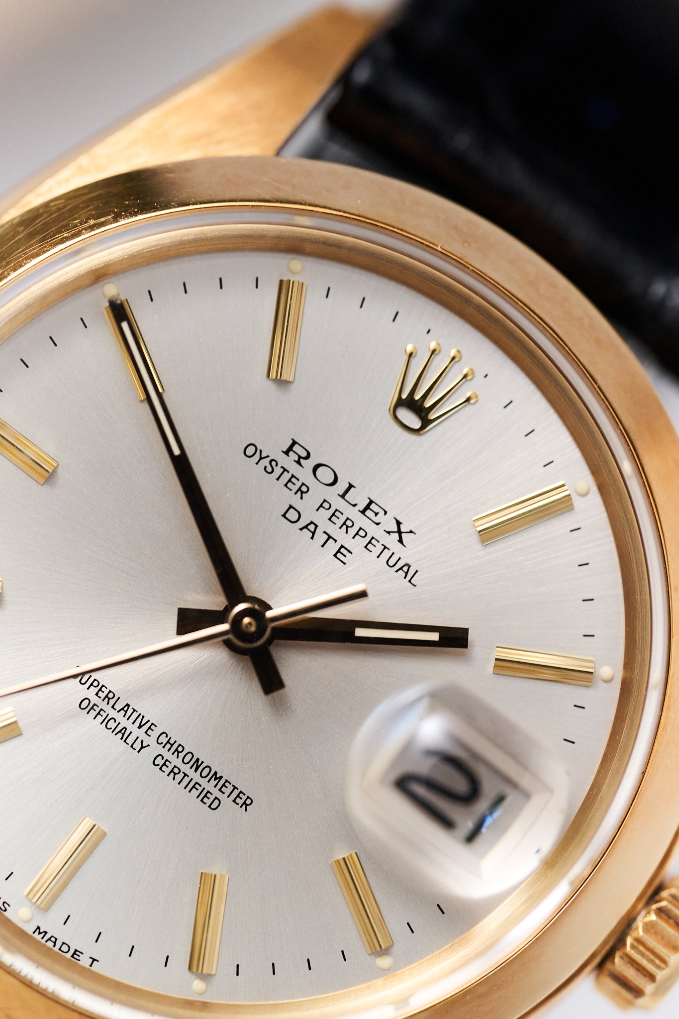 ROLEX OYSTER PERPETUAL DATE 1500/8 18K ROSE GOLD FULL SET