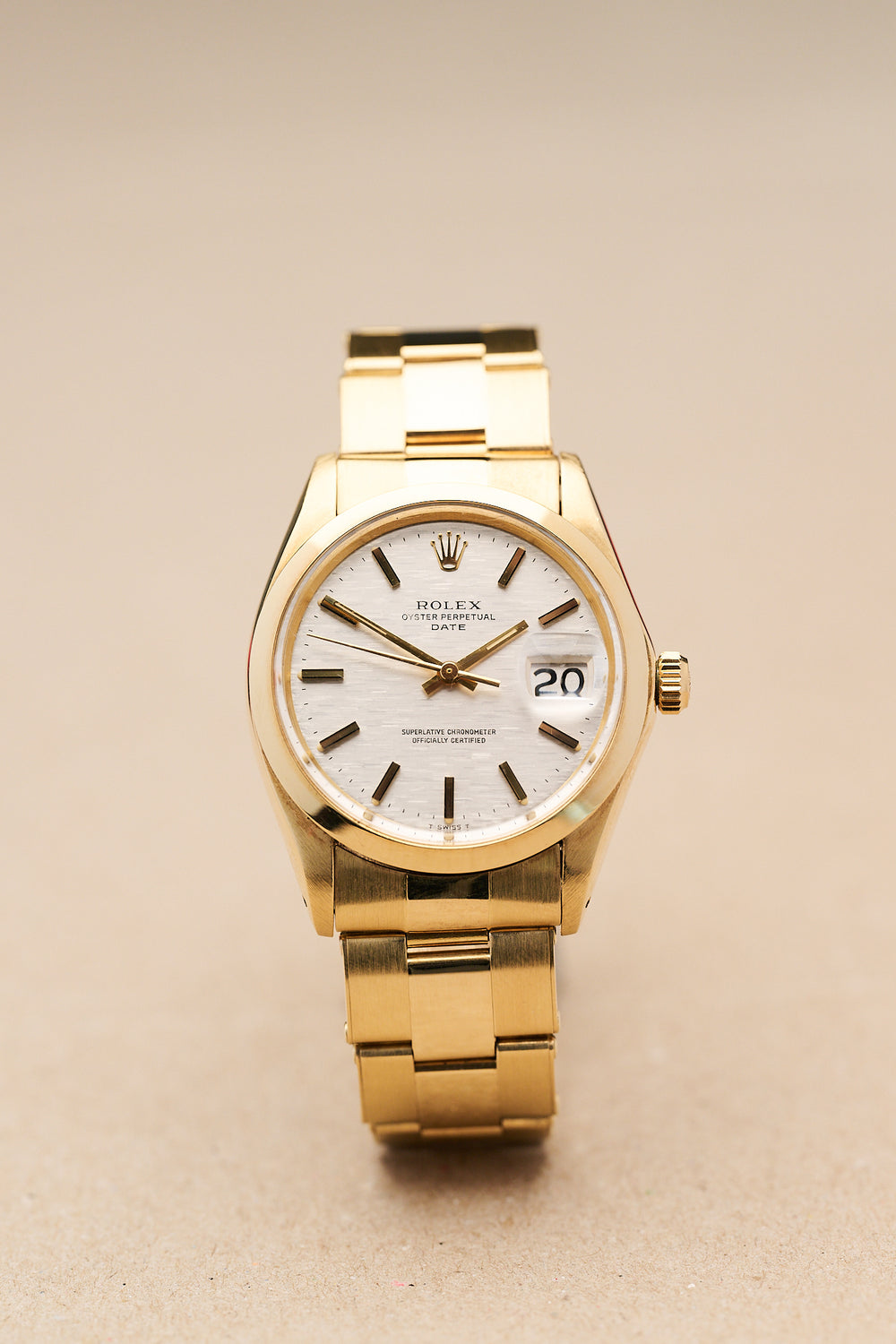 ROLEX OYSTER PERPETUAL DATE 1500/7 'SHANTUNG DIAL'