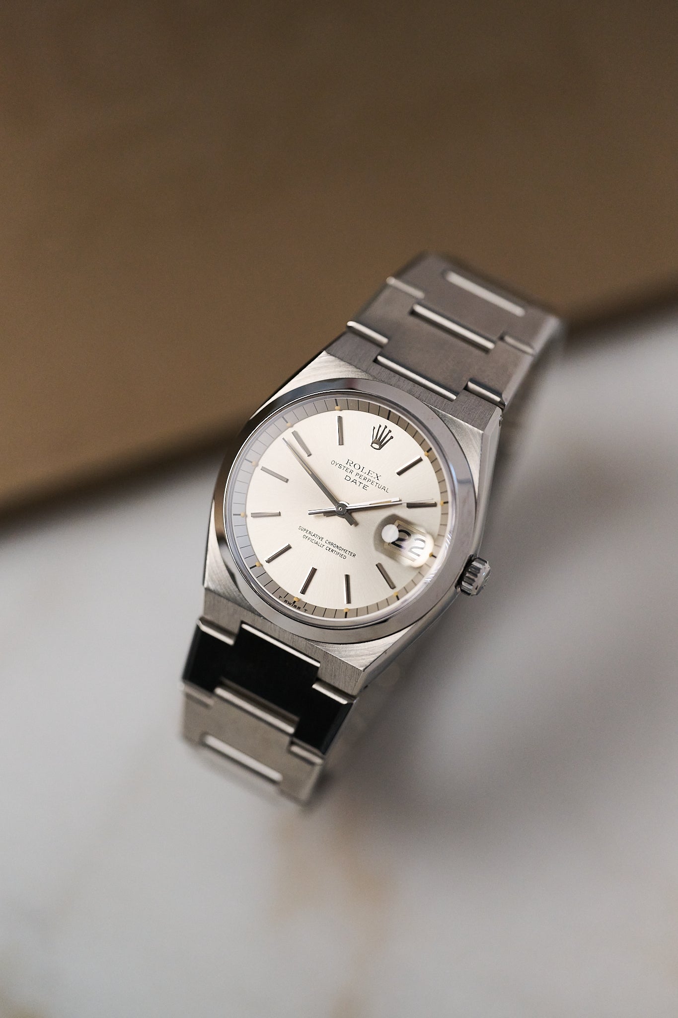 ROLEX OYSTER PERPETUAL DATE 1530