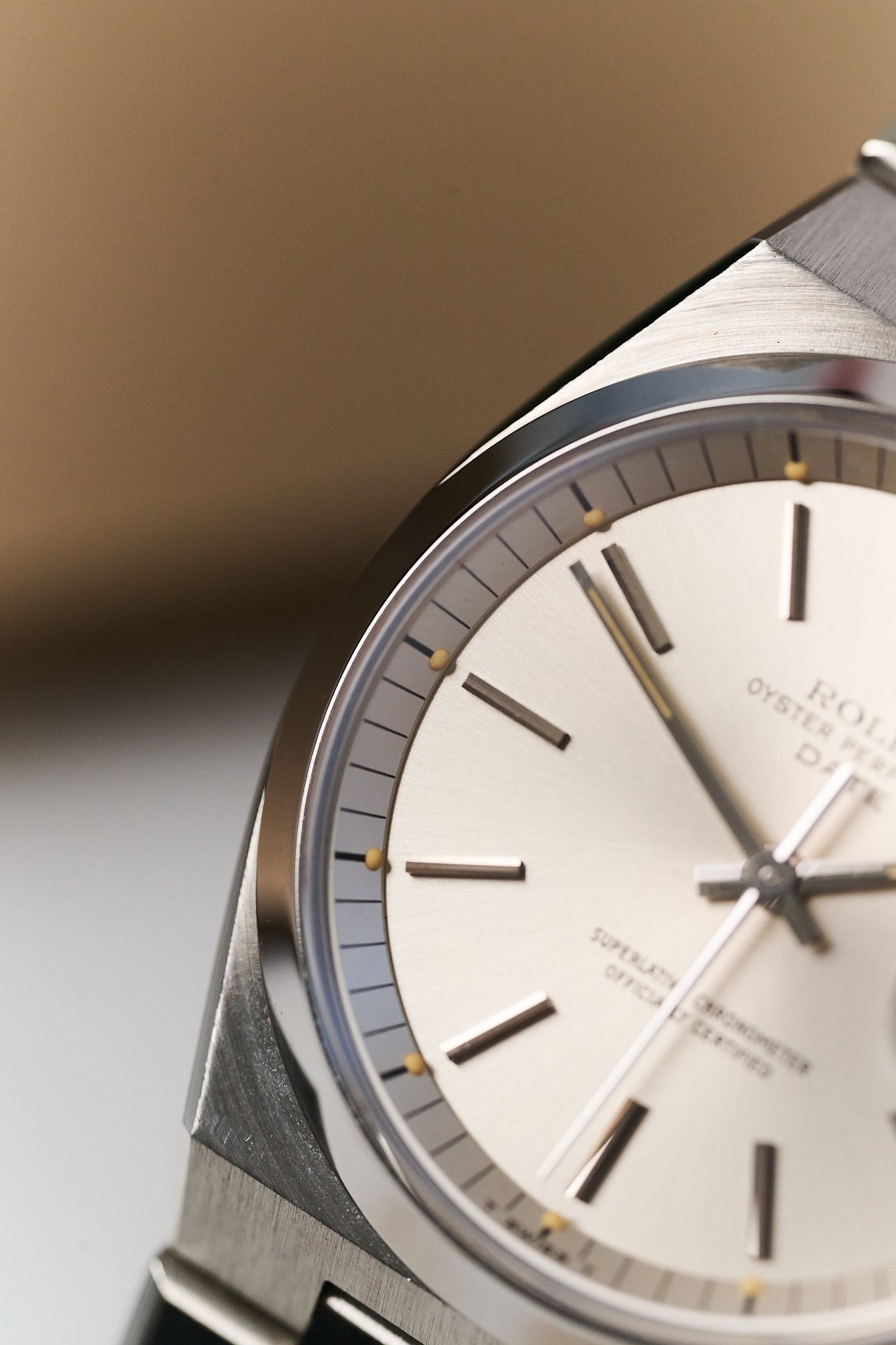 ROLEX OYSTER PERPETUAL DATE 1530