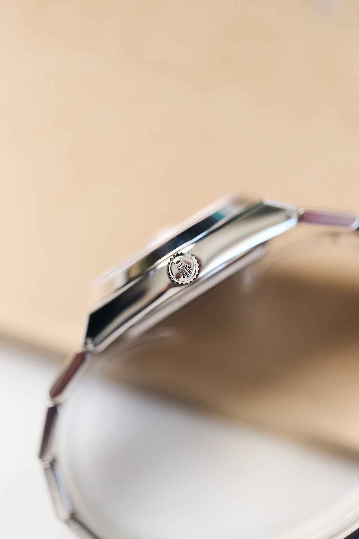 ROLEX OYSTER PERPETUAL DATE 1530