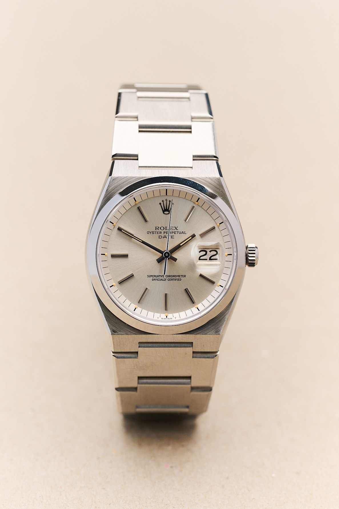 ROLEX OYSTER PERPETUAL DATE 1530