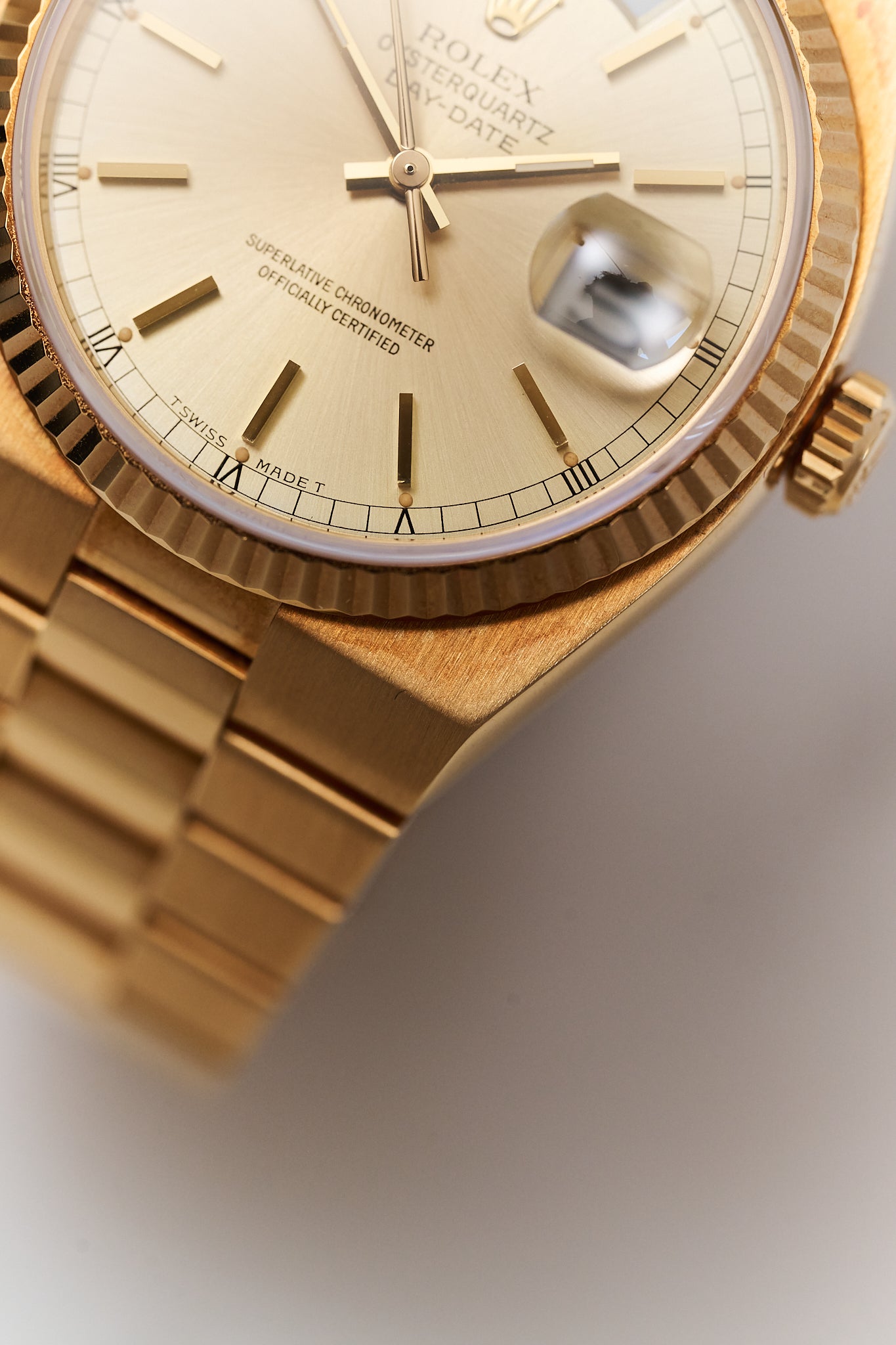 ROLEX OYSTERQUARTZ DAY-DATE 19018 'CHAMPAGNE DIAL' FULL SET