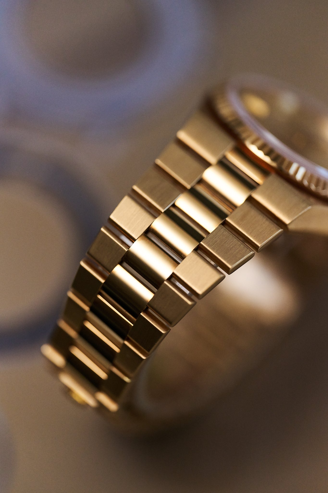 ROLEX OYSTERQUARTZ DAY-DATE 19018 'CHAMPAGNE DIAL' FULL SET