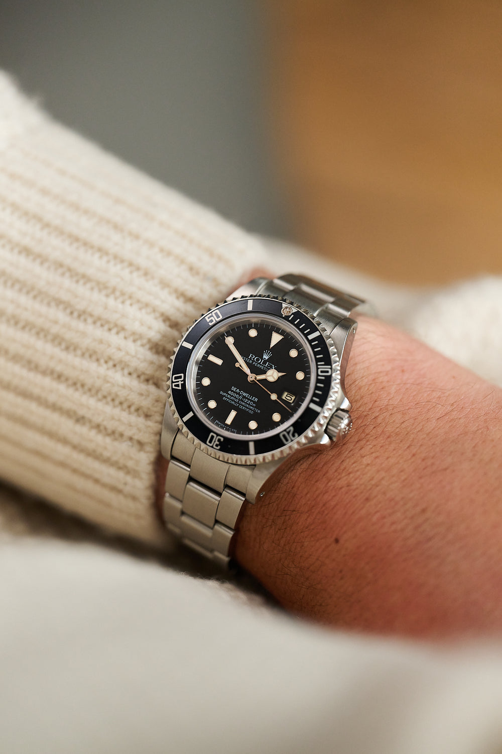 ROLEX SEA-DWELLER 16660 'TRIPLE SIX' GLOSS DIAL
