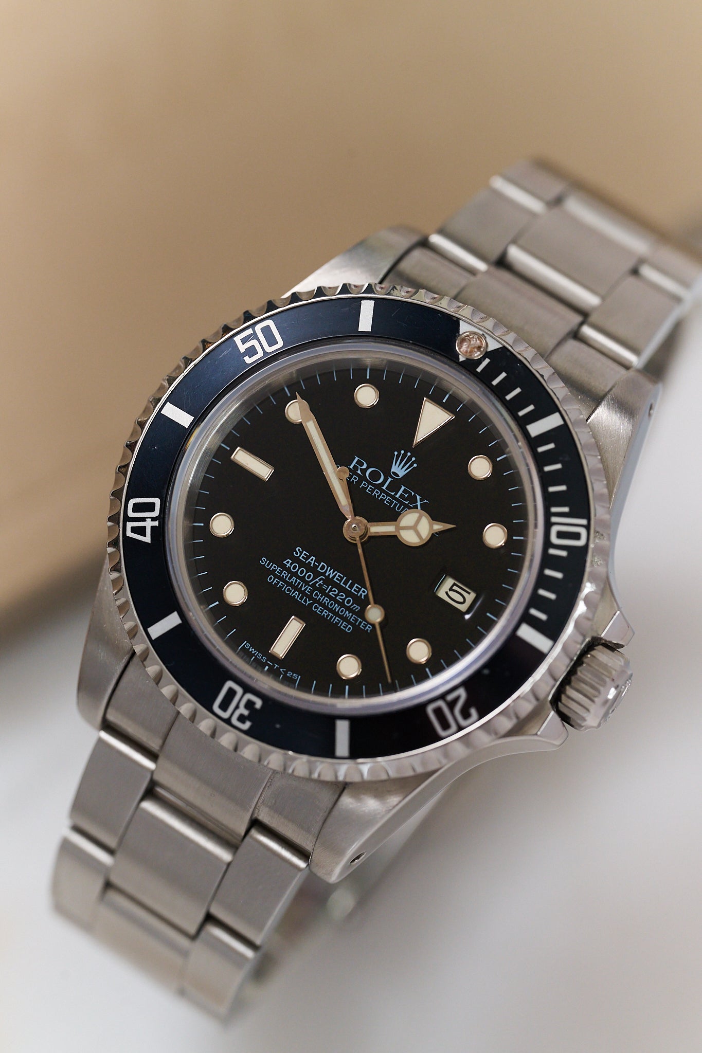 ROLEX SEA-DWELLER 16660 'TRIPLE SIX' GLOSS DIAL