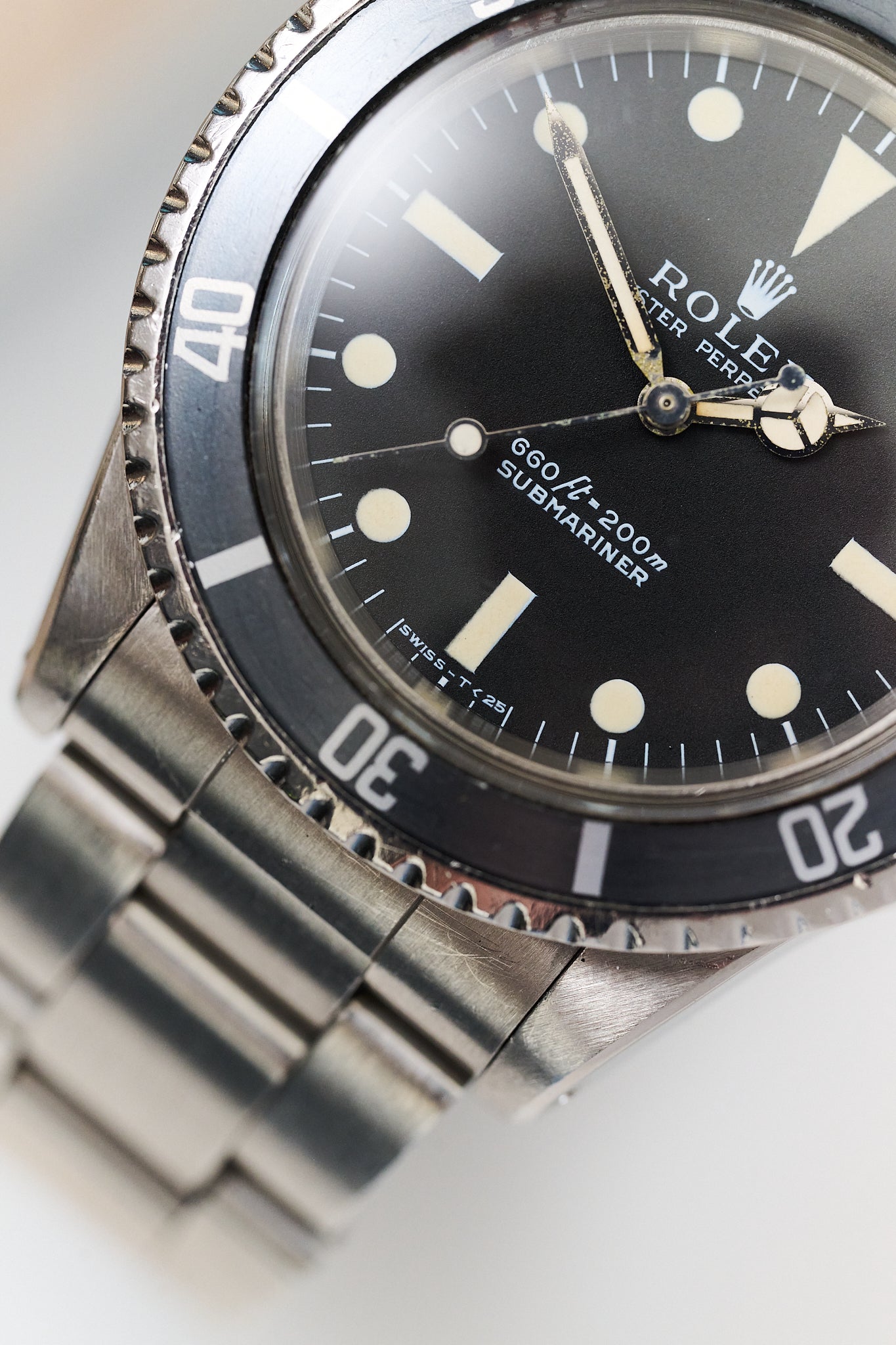 ROLEX SUBMARINER 5513 'FEET FIRST'