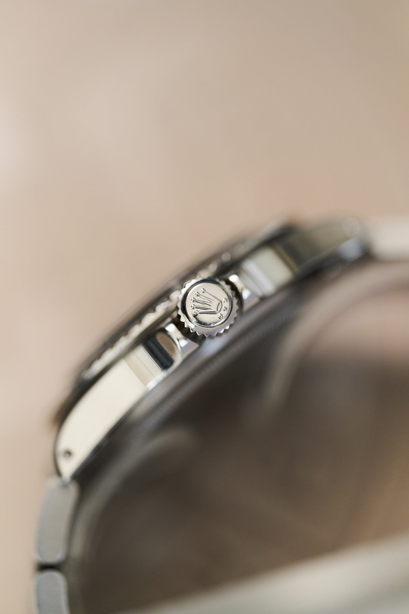 ROLEX SUBMARINER 5513 'FEET FIRST'