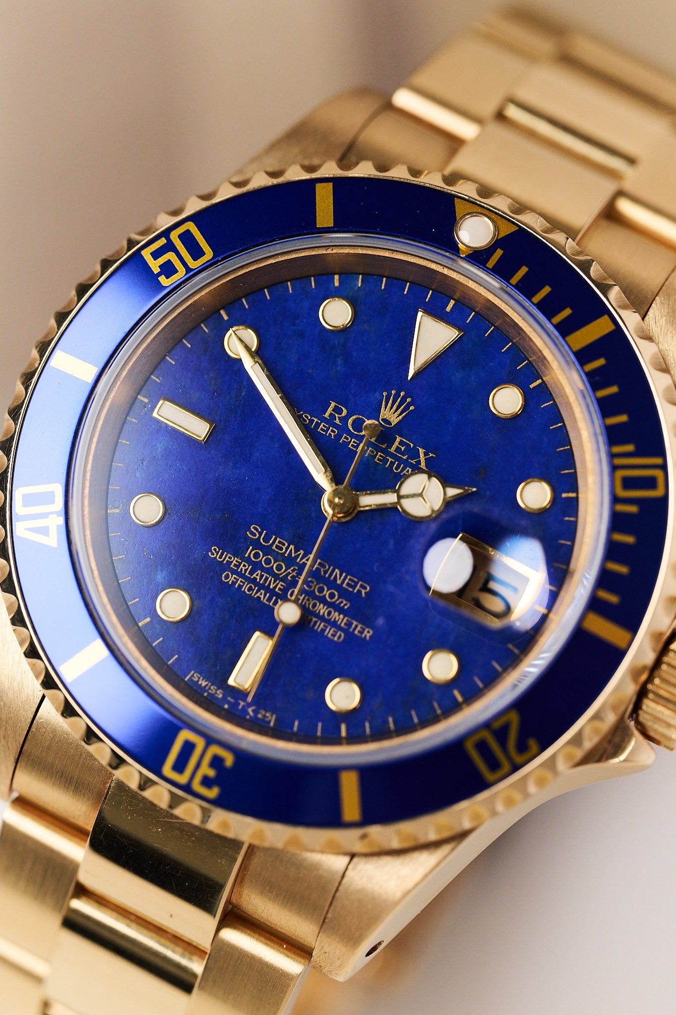 ROLEX SUBMARINER DATE 18K YELLOW GOLD 16618 ‘LAPIS LAZULI’