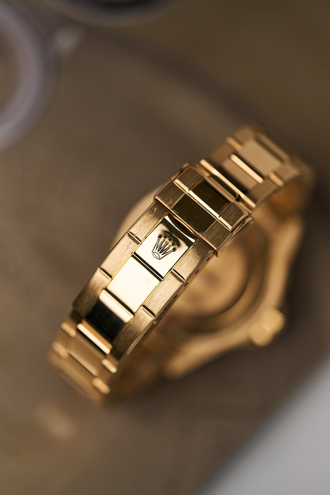 ROLEX SUBMARINER DATE 18K YELLOW GOLD 16618 ‘LAPIS LAZULI’