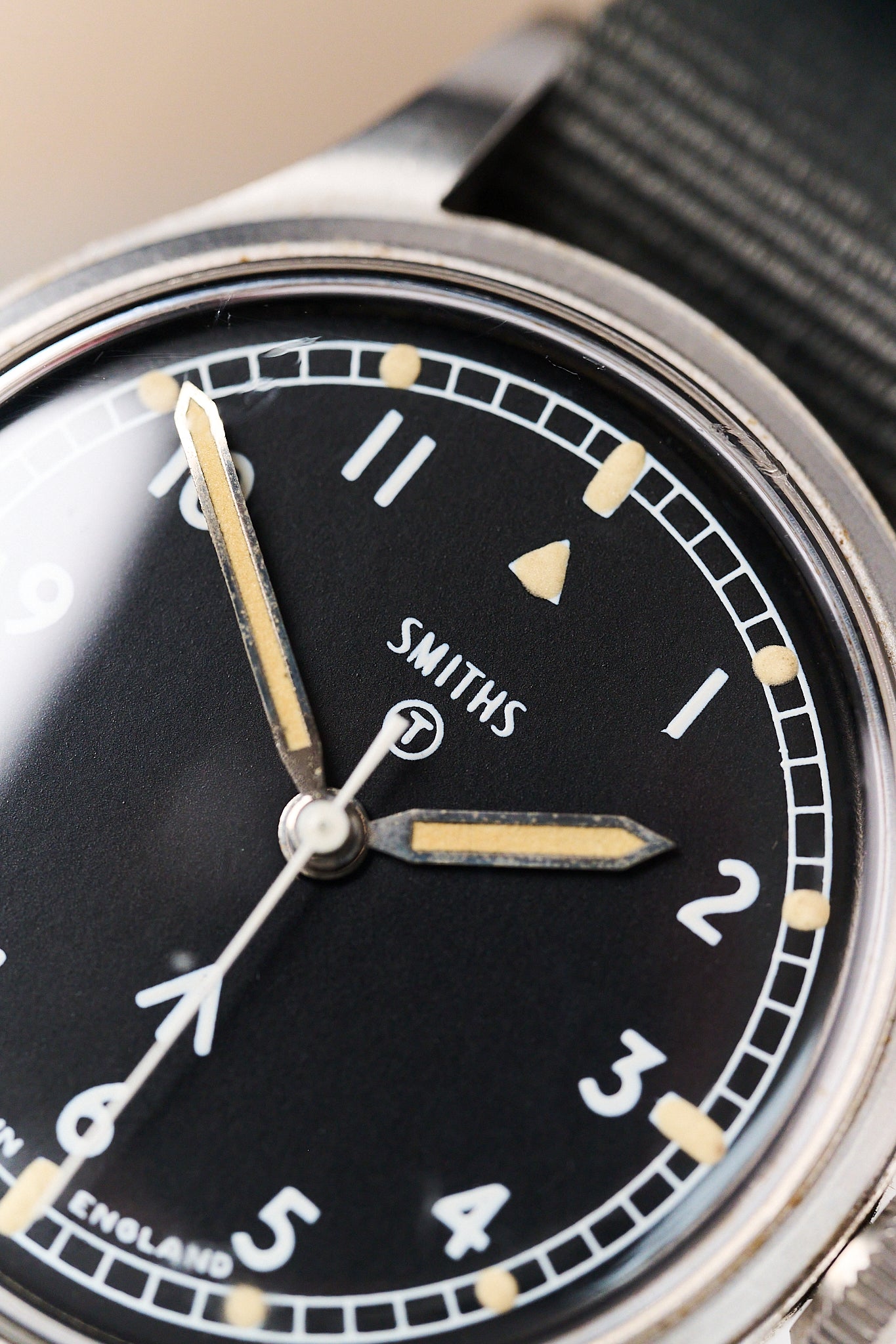 SMITHS W10 MILITARY ISSUED