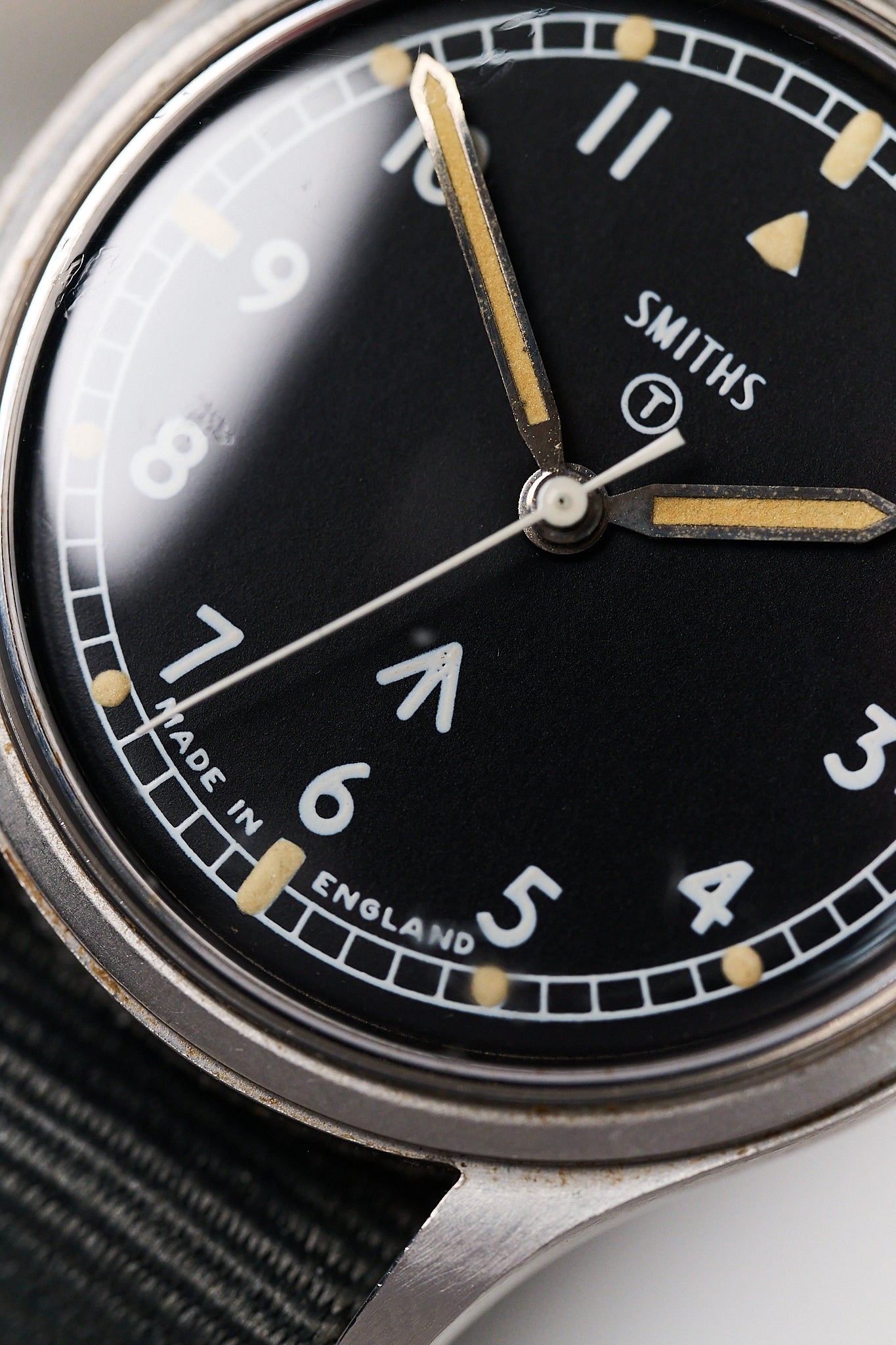 SMITHS W10 MILITARY ISSUED