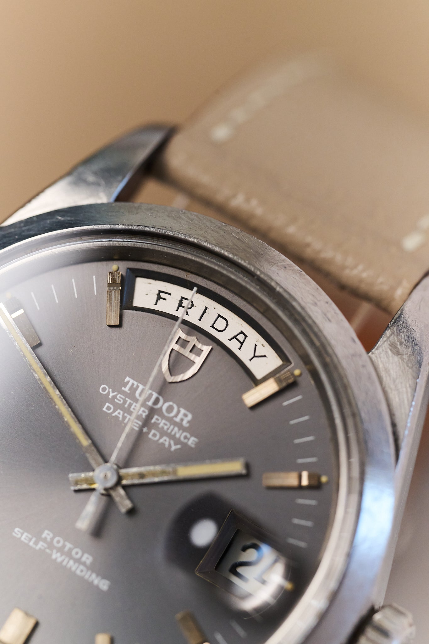 TUDOR OYSTER PRINCE DATE DAY 7017 'GREY DIAL'