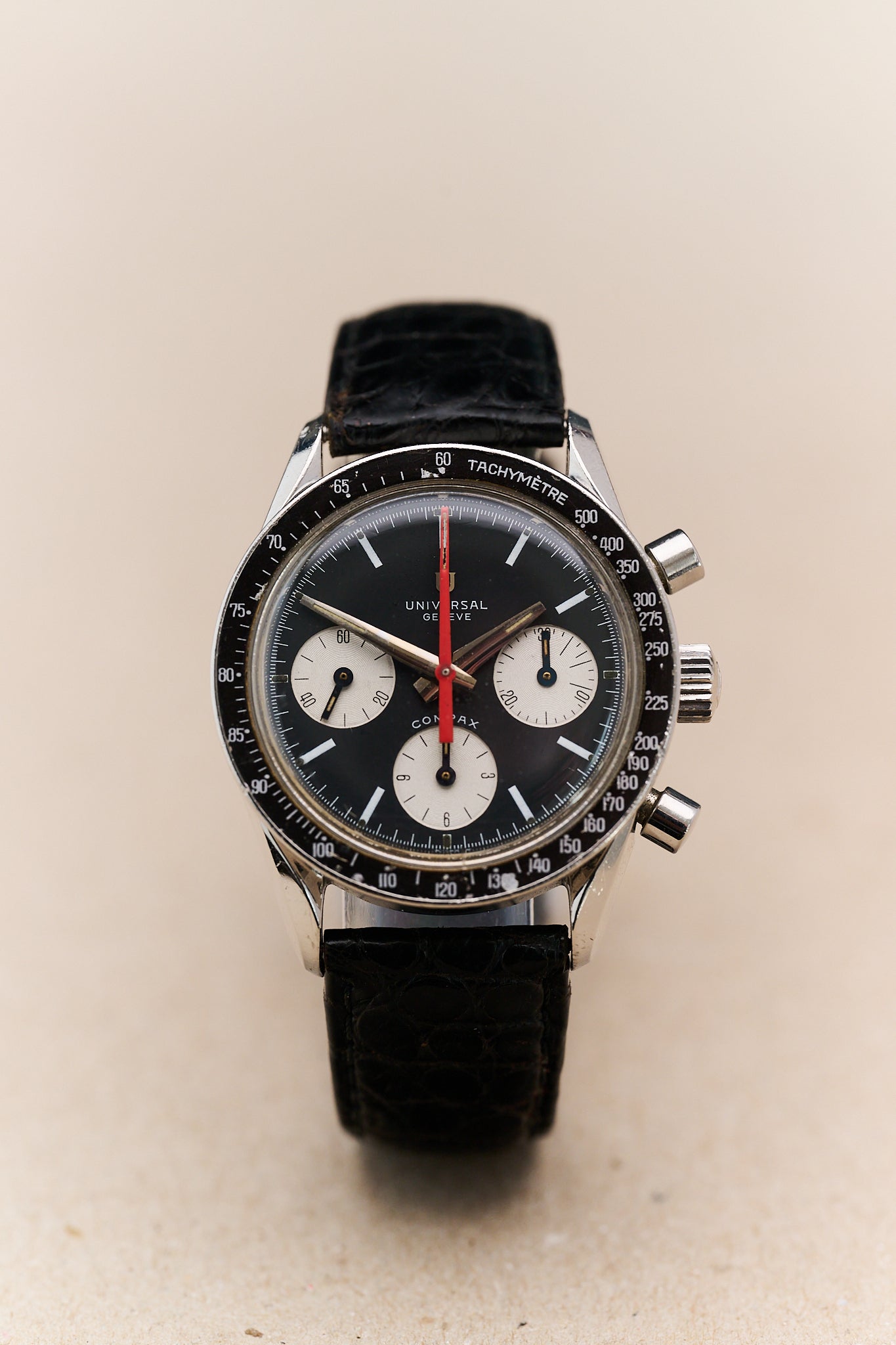 UNIVERSAL GENEVE COMPAX 885103/01 'EVIL NINA'