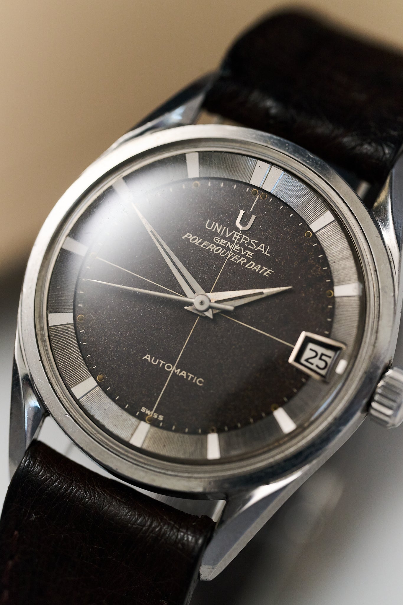 UNIVERSAL GENEVE POLEROUTER DATE 204610-2 'TROPICAL DIAL' MICROTOR