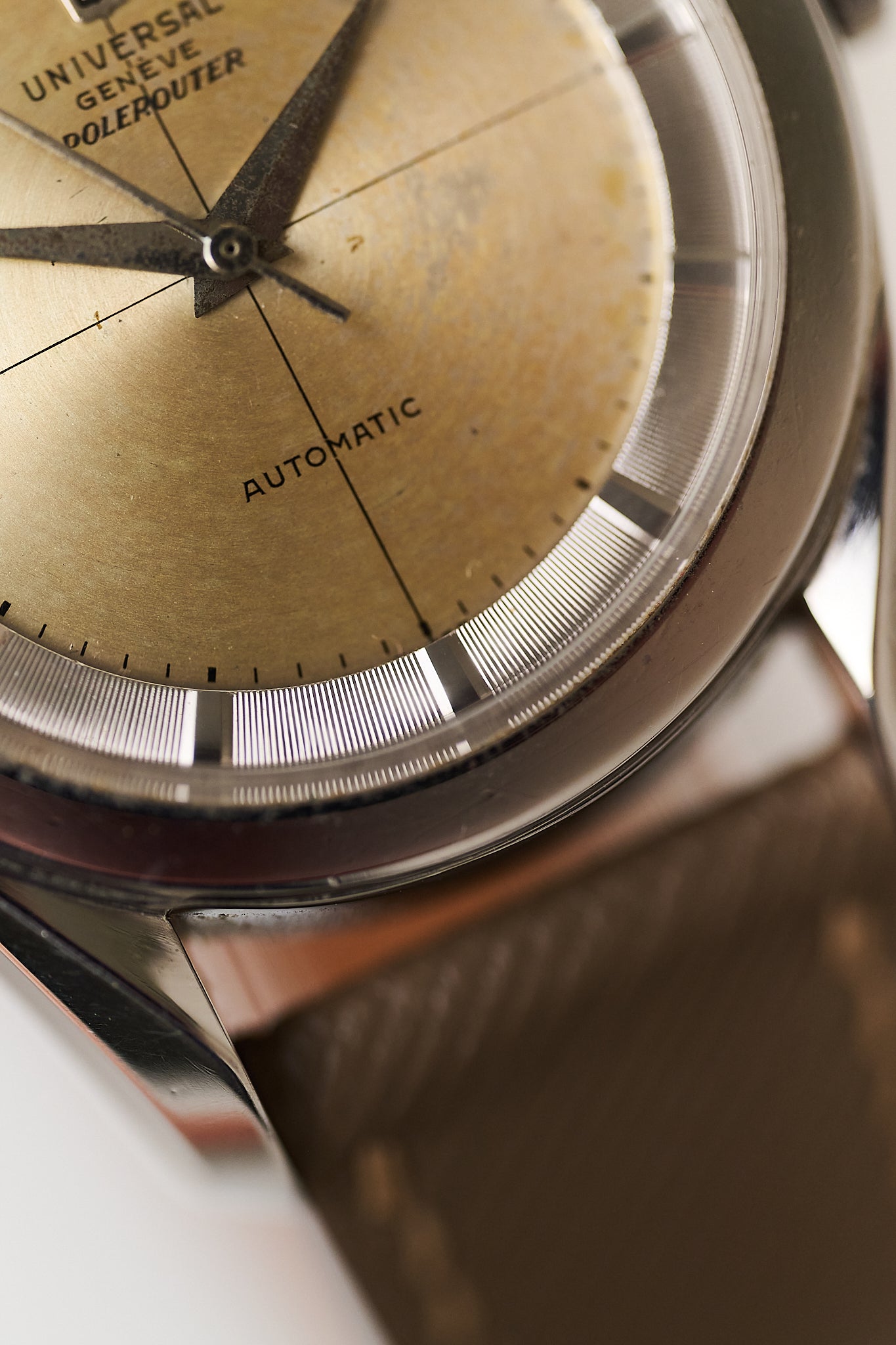 UNIVERSAL GENEVE POLEROUTER 'SILVER DIAL'